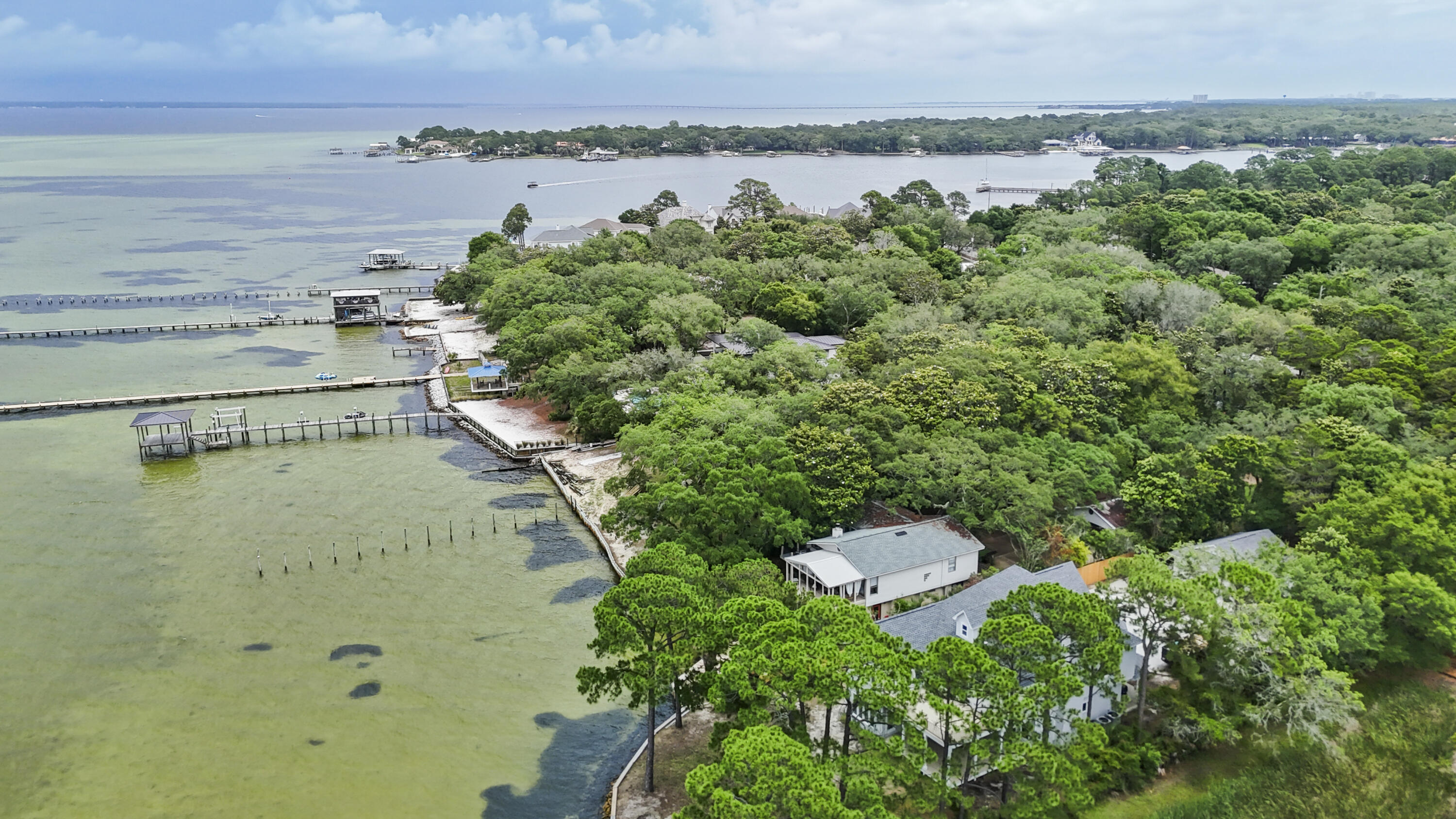 DESTIN MORENO POINT - Residential
