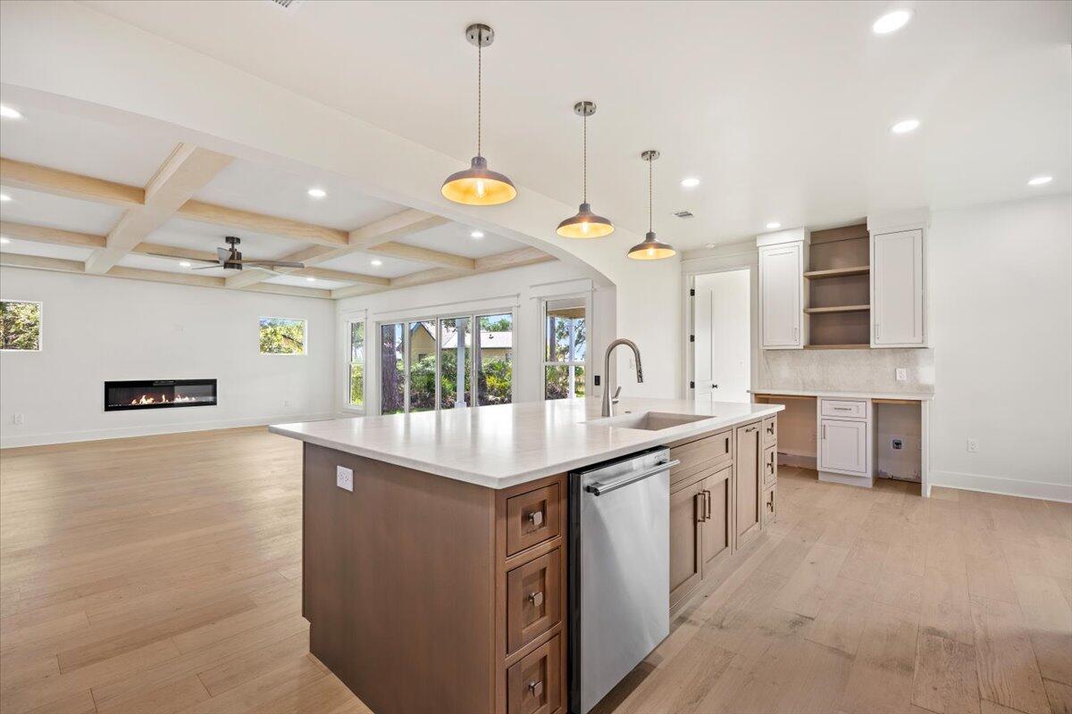 DESTIN MORENO POINT - Residential