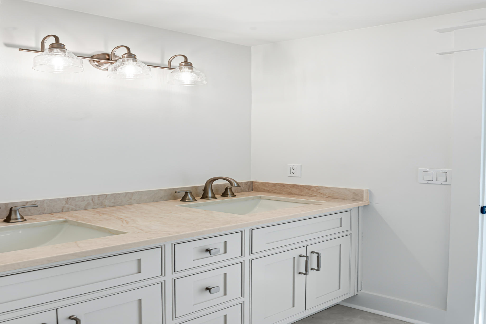 DESTIN MORENO POINT - Residential