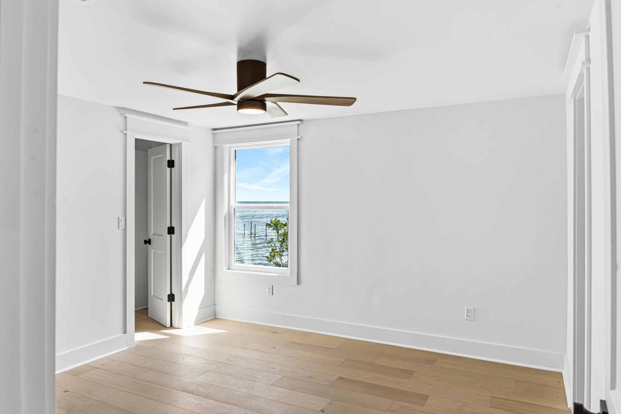 DESTIN MORENO POINT - Residential