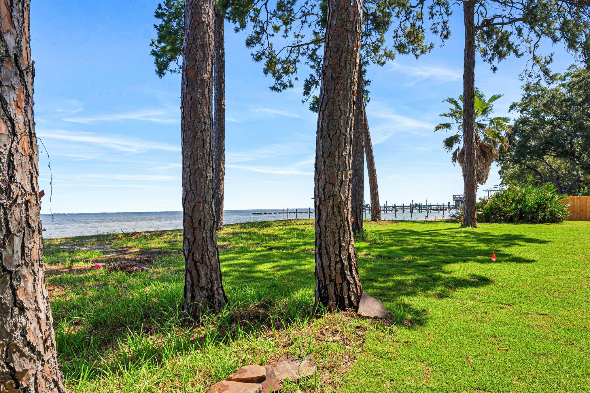 DESTIN MORENO POINT - Residential