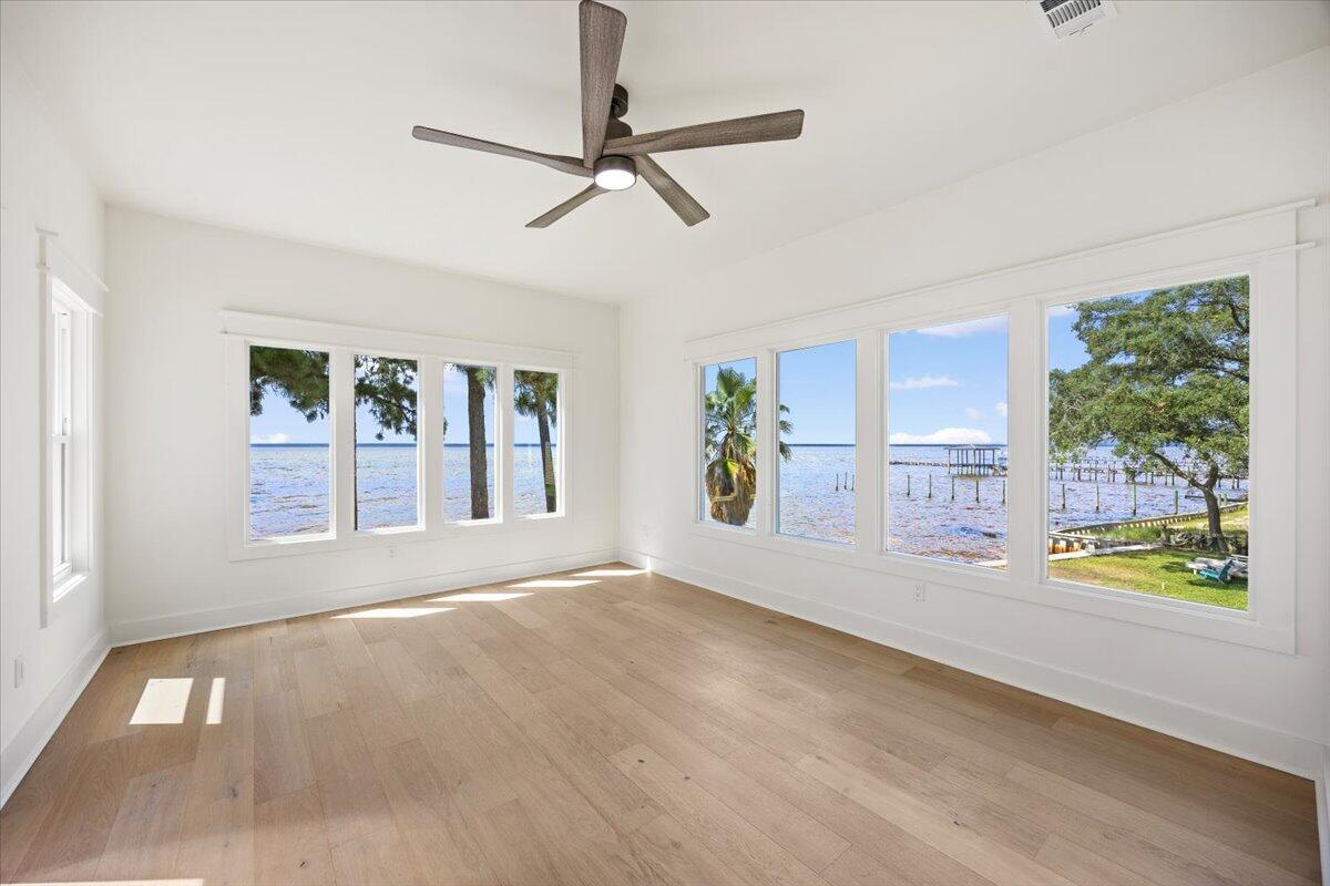 DESTIN MORENO POINT - Residential
