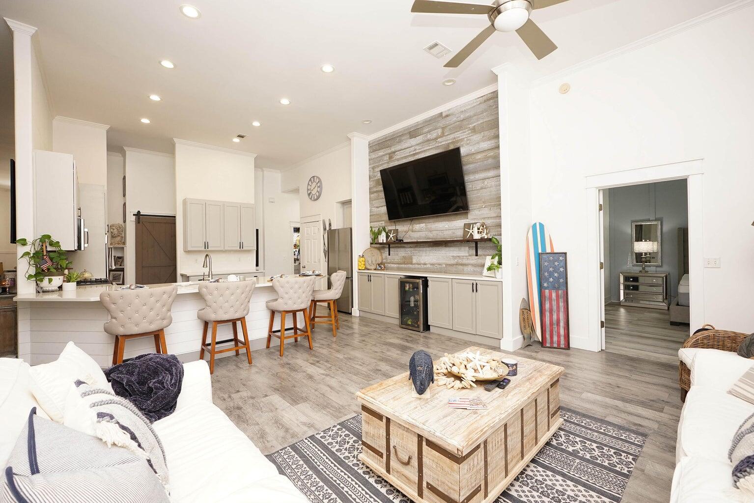 EMERALD BAY PH 1A - Residential Lease