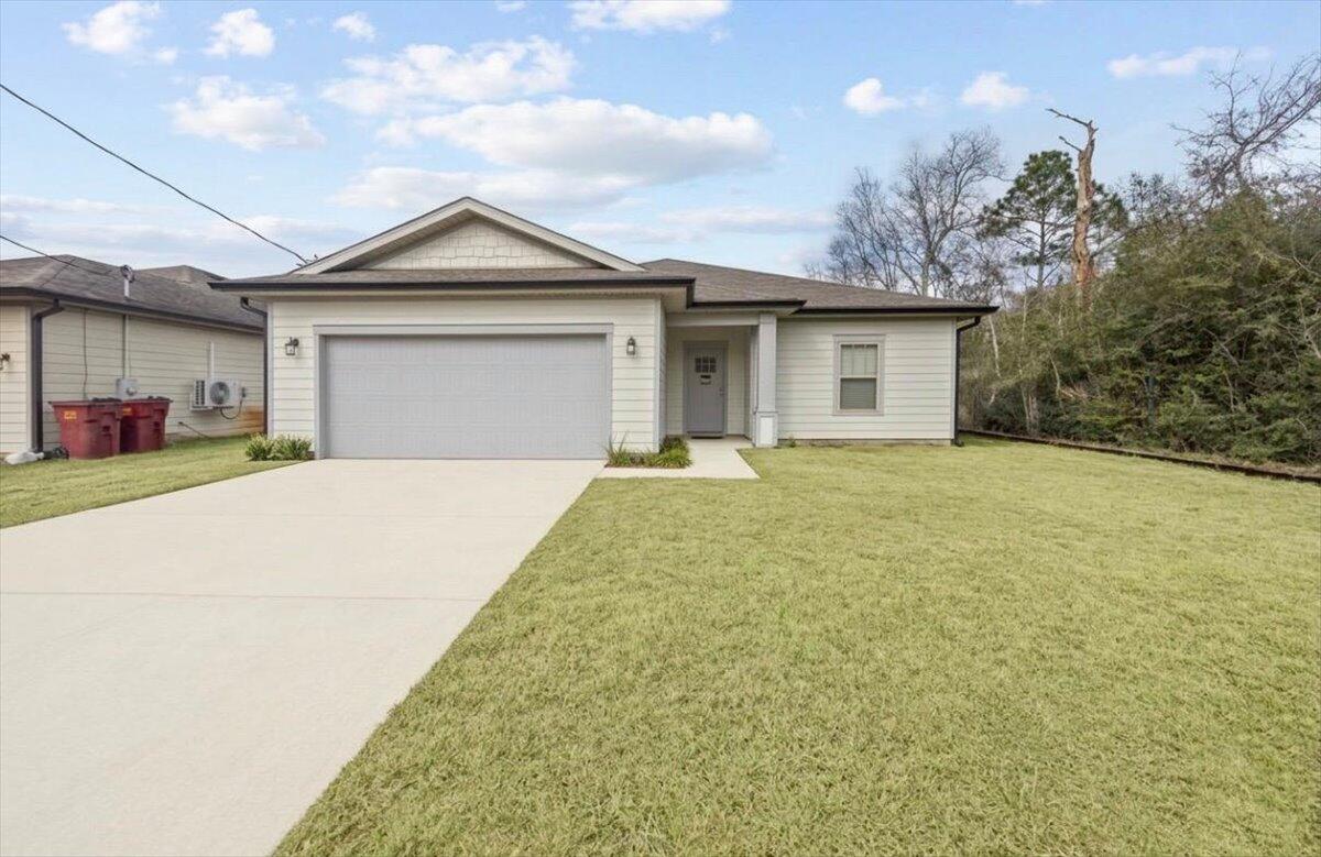CRYSTAL SHORES - Residential