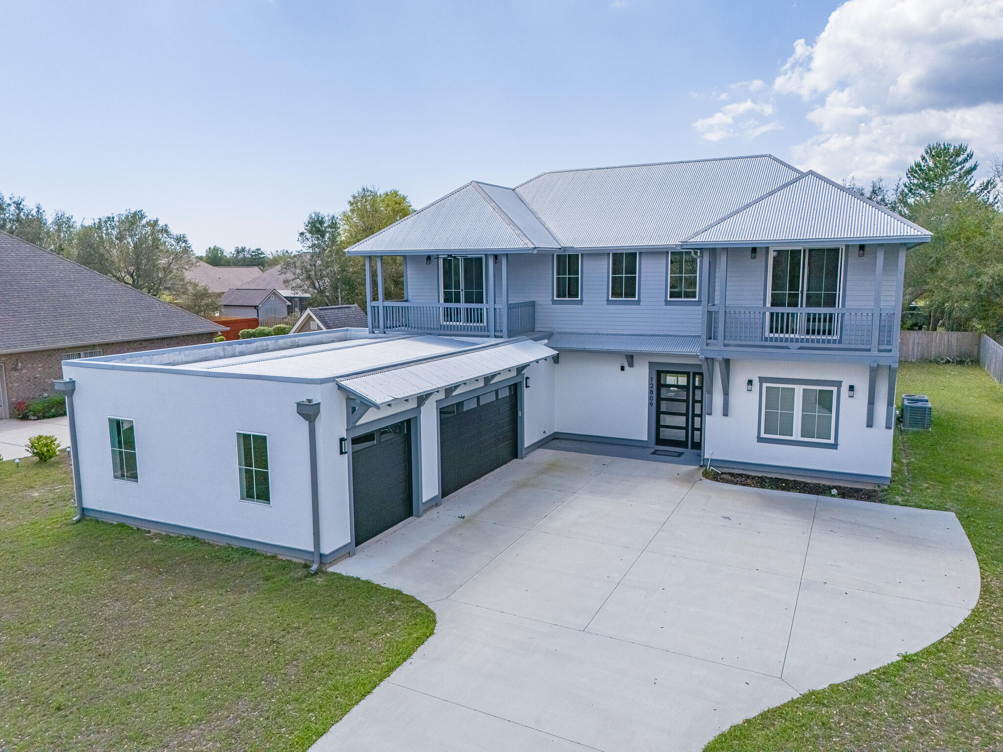 Lake Merial - Residential