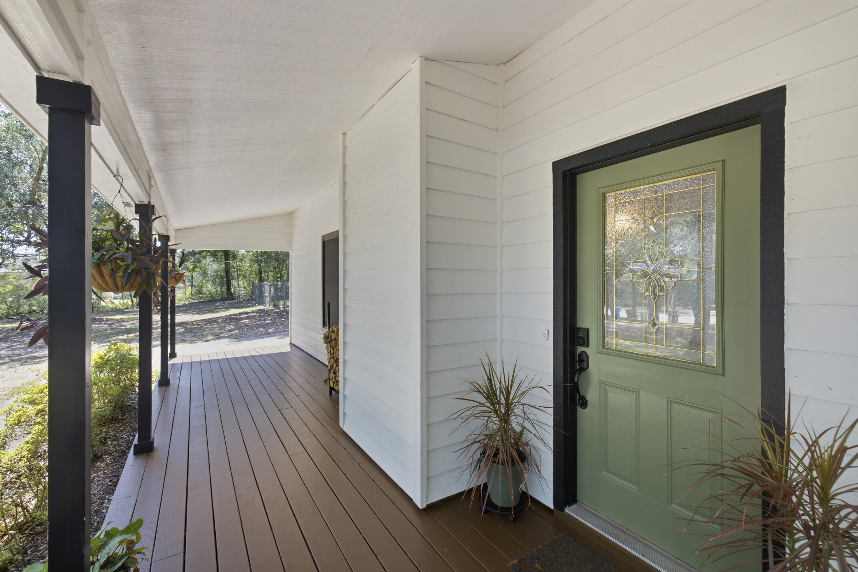 HICKORY SHORES - Residential