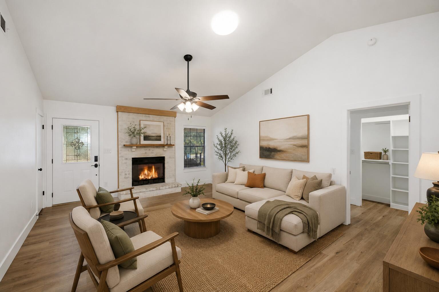 HICKORY SHORES - Residential