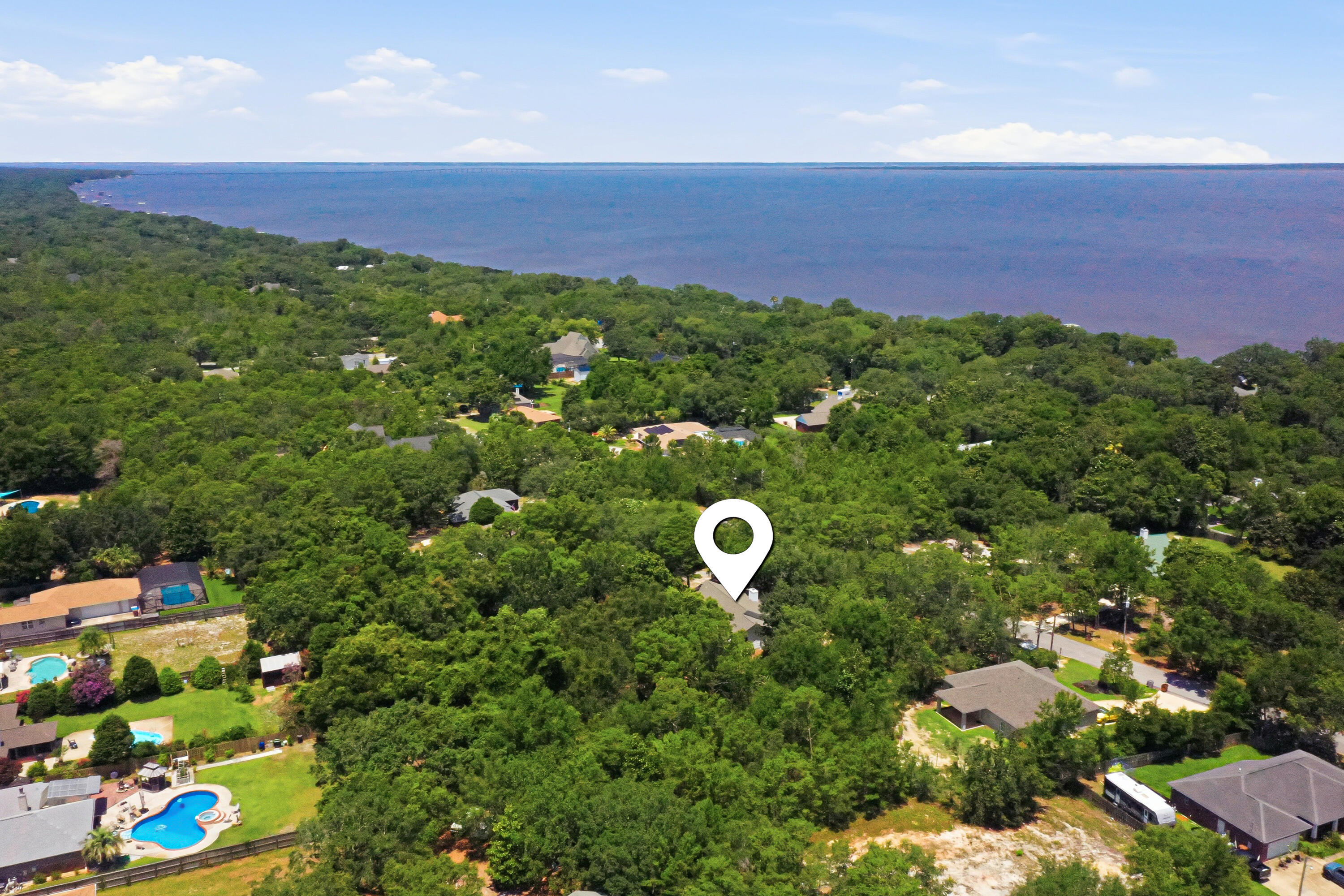 HICKORY SHORES - Residential