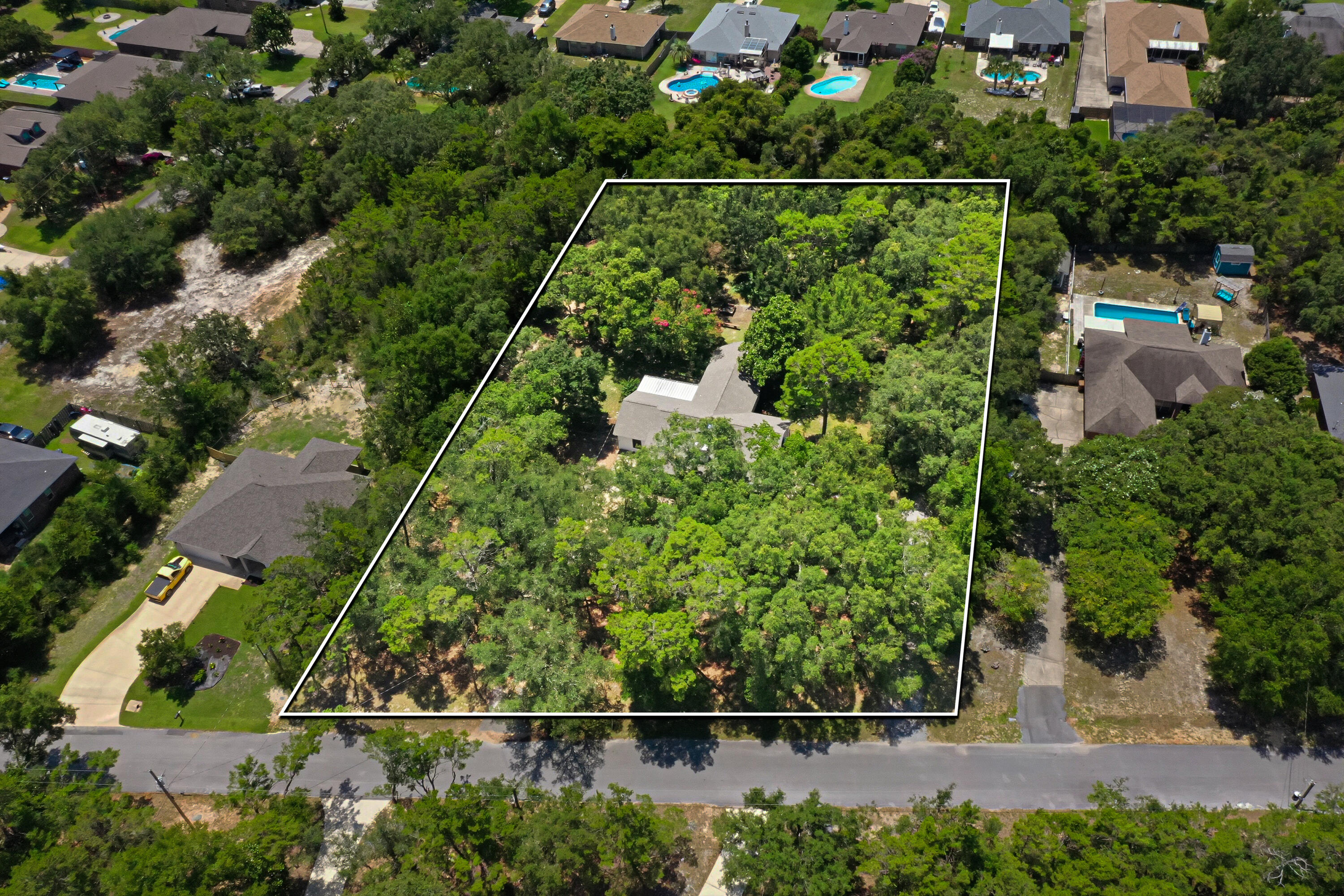 HICKORY SHORES - Residential