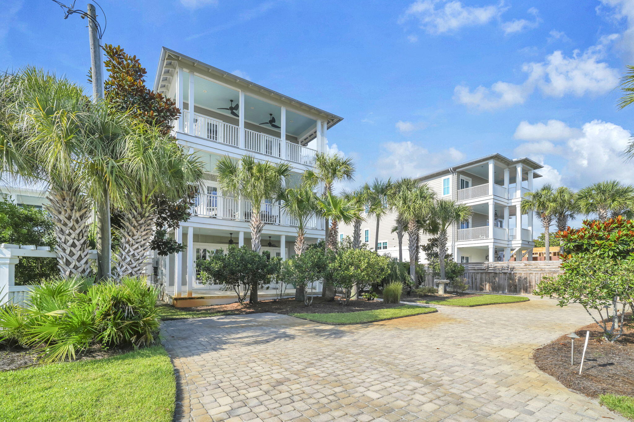 BLUE MOUNTAIN BEACH - Residential