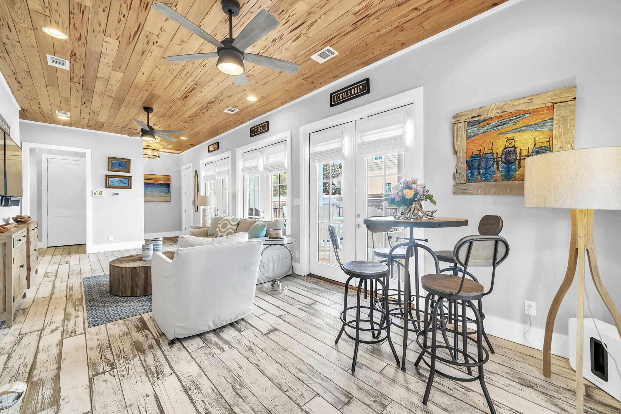 BLUE MOUNTAIN BEACH - Residential