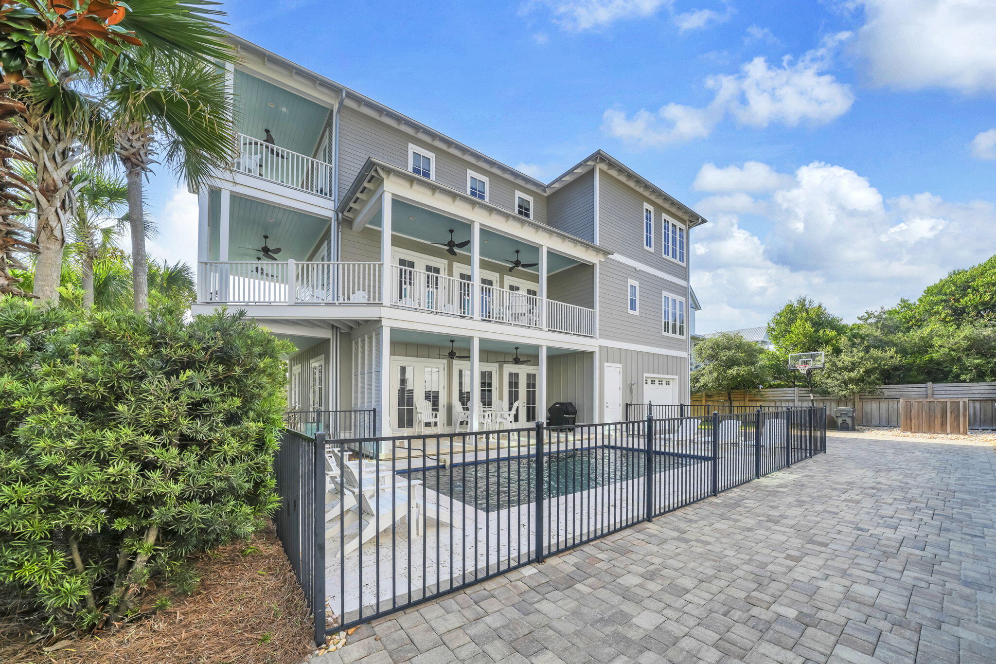 BLUE MOUNTAIN BEACH - Residential