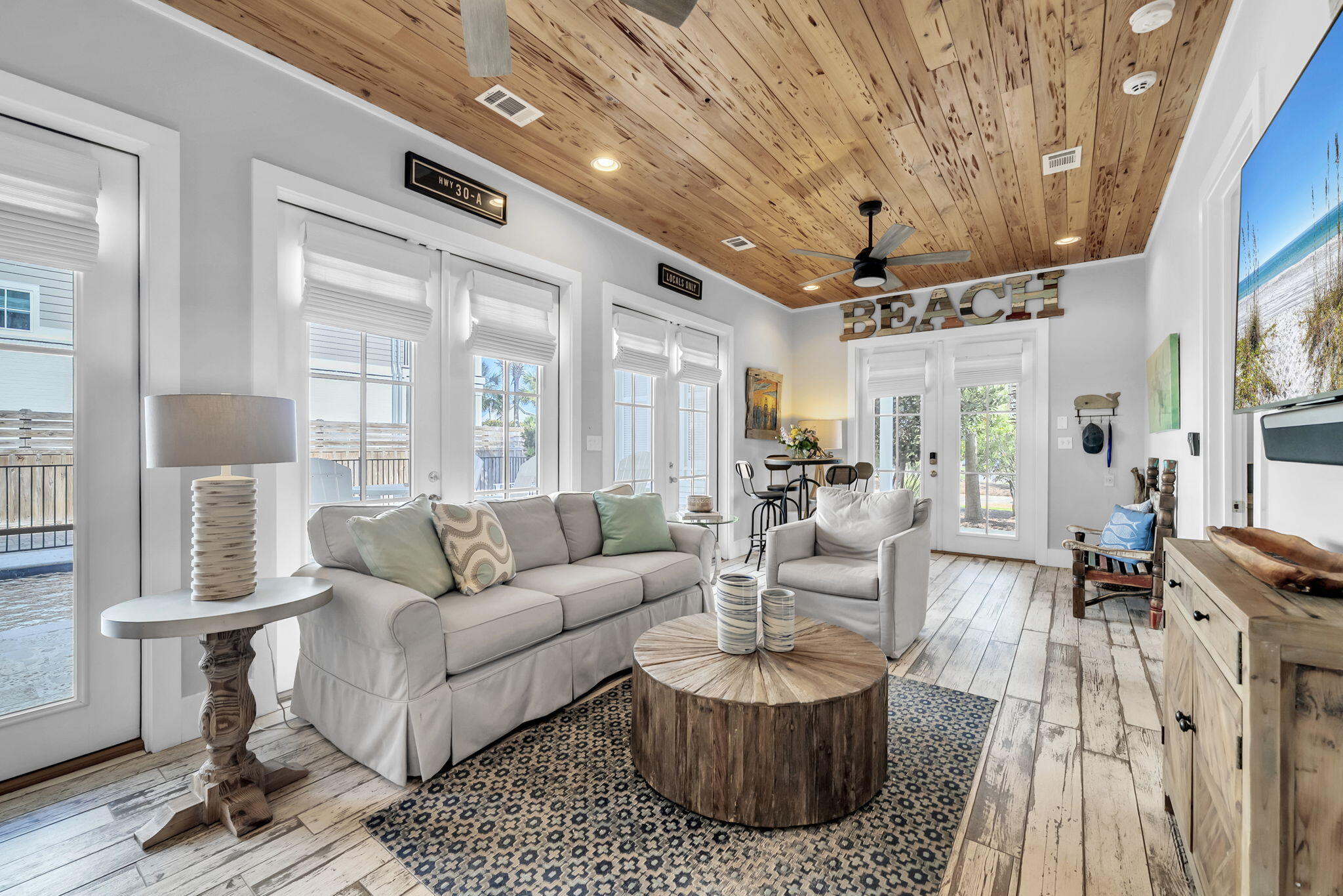 BLUE MOUNTAIN BEACH - Residential