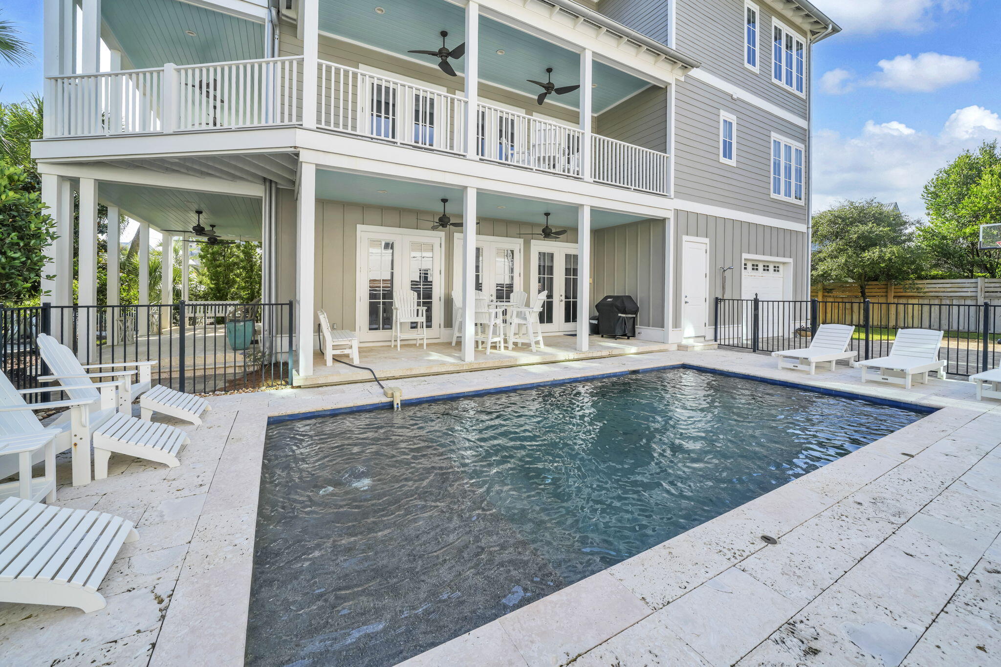 BLUE MOUNTAIN BEACH - Residential