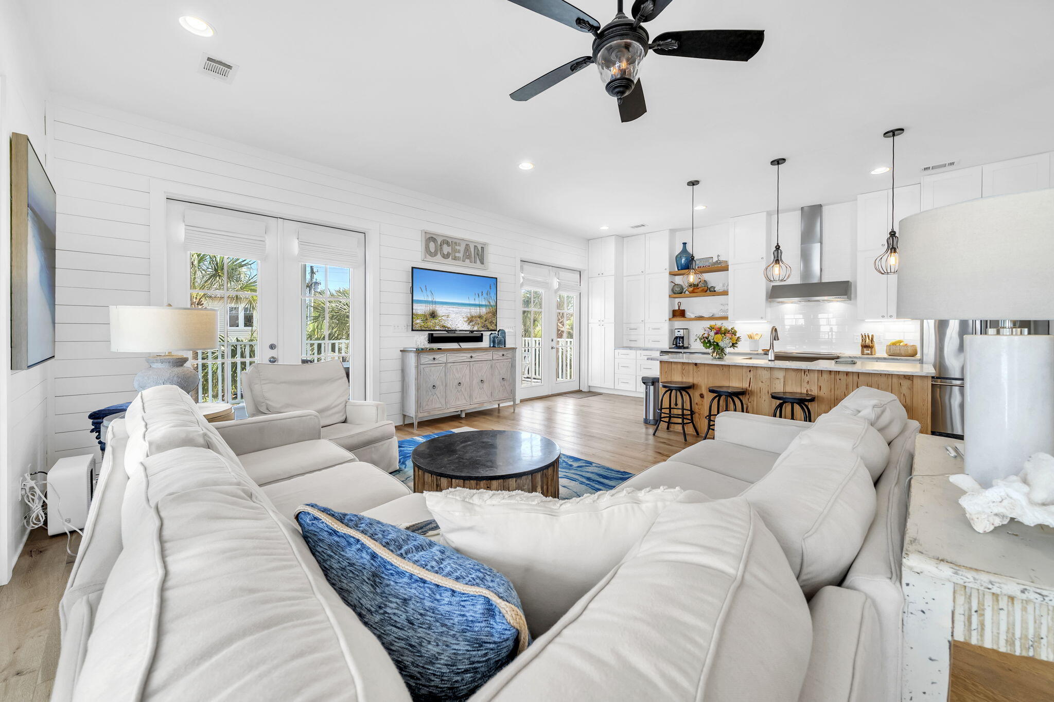 BLUE MOUNTAIN BEACH - Residential