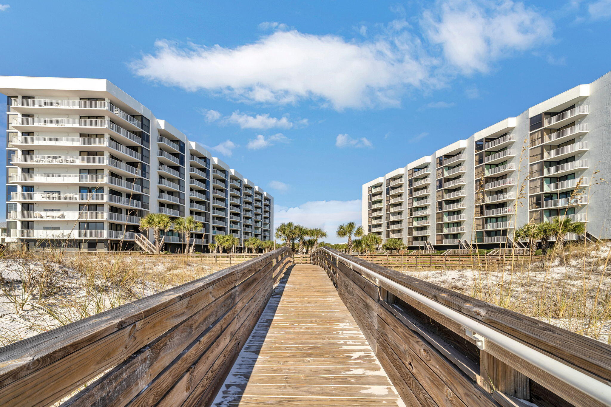 MAINSAIL CONDO PH 1 - Residential