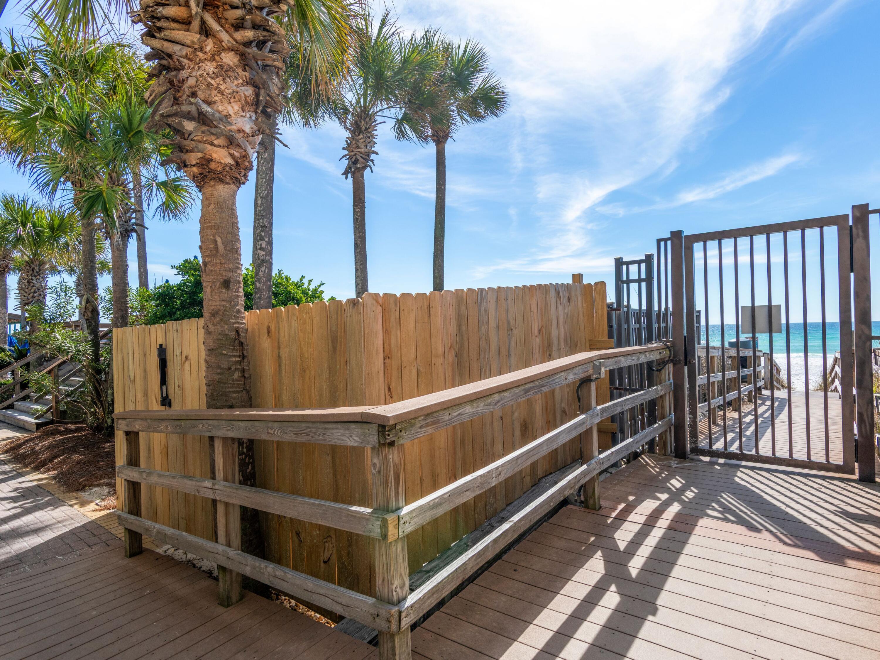 STERLING SHORES - Residential