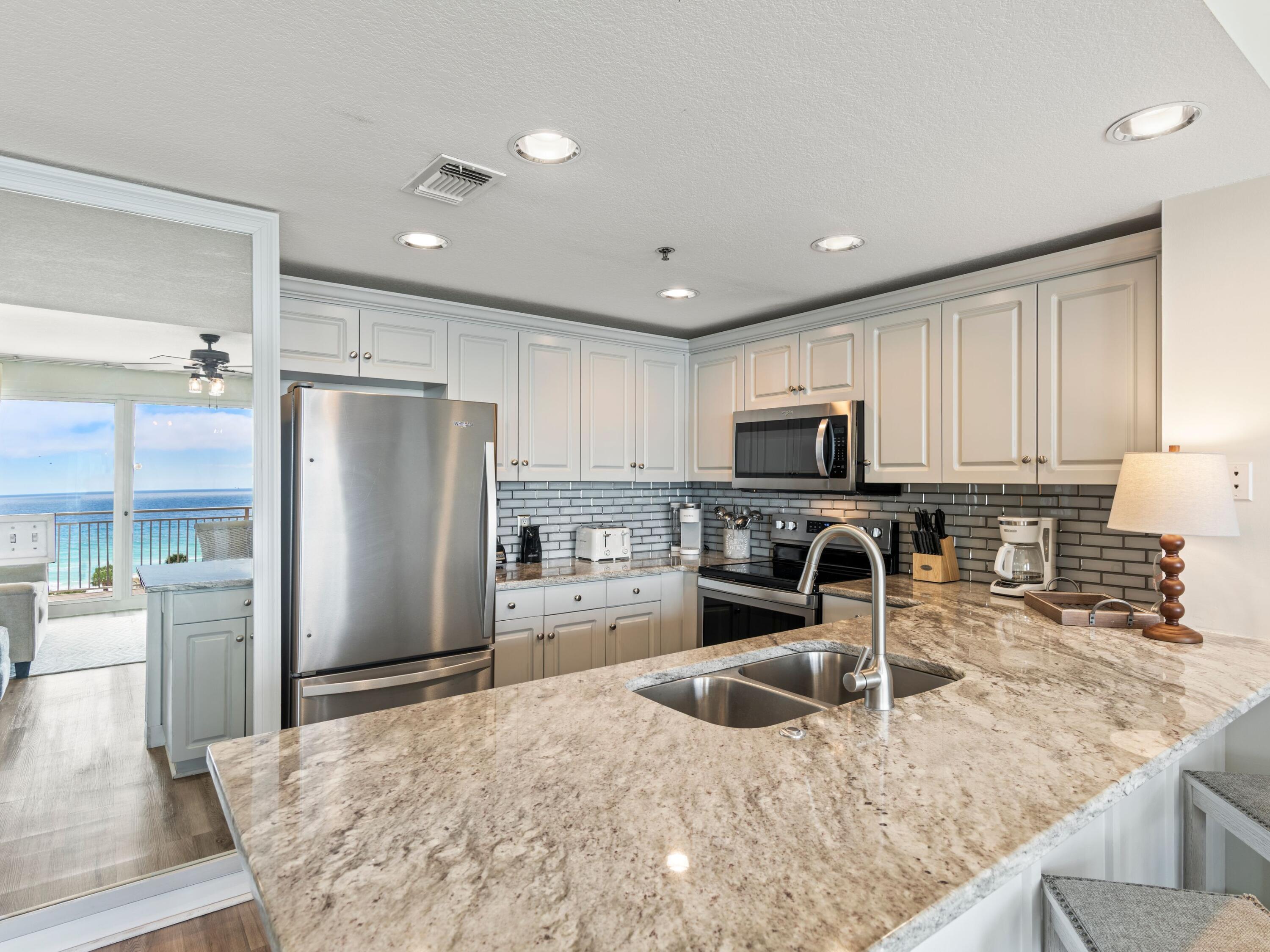 STERLING SHORES - Residential
