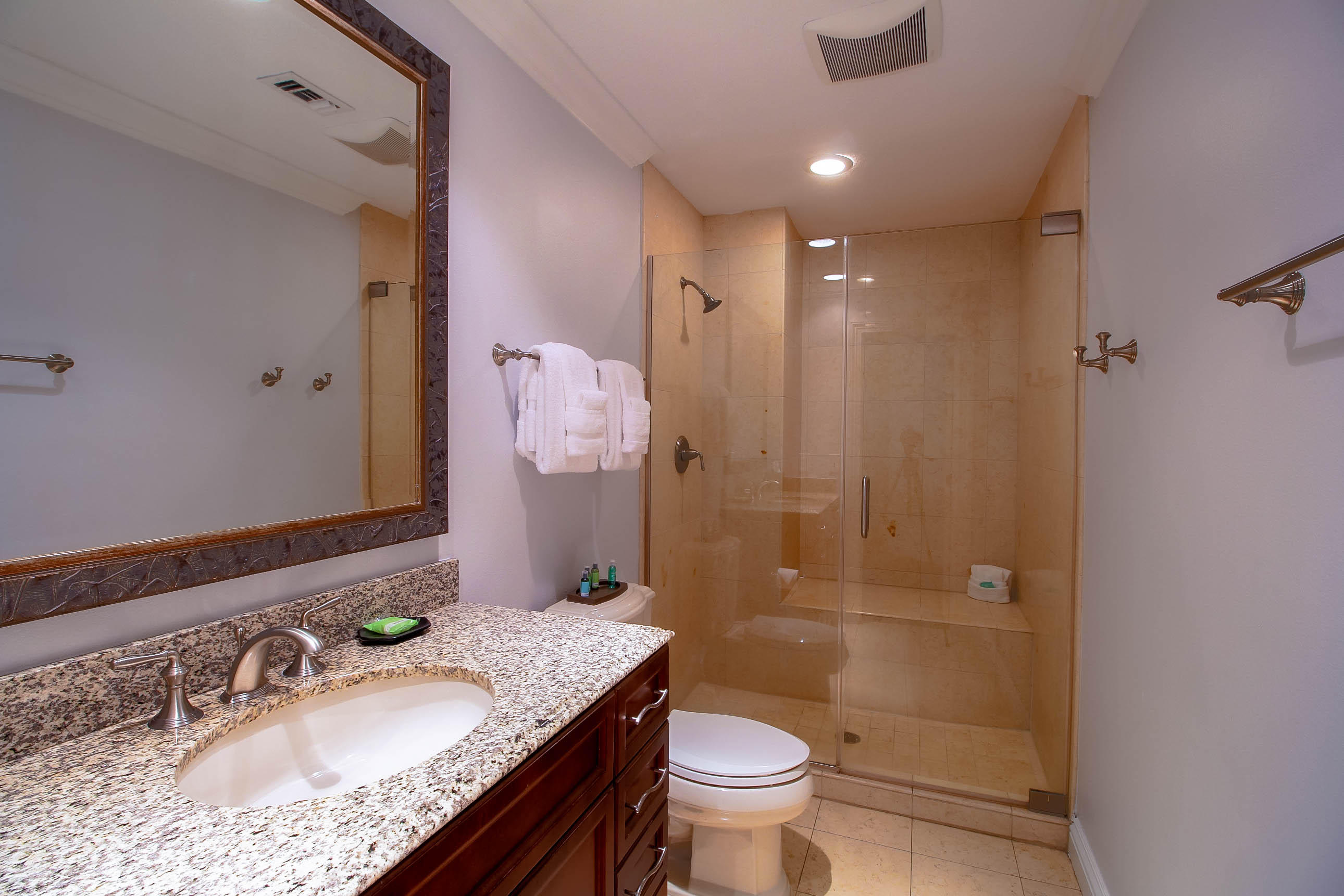 EMERALD GRANDE - Residential