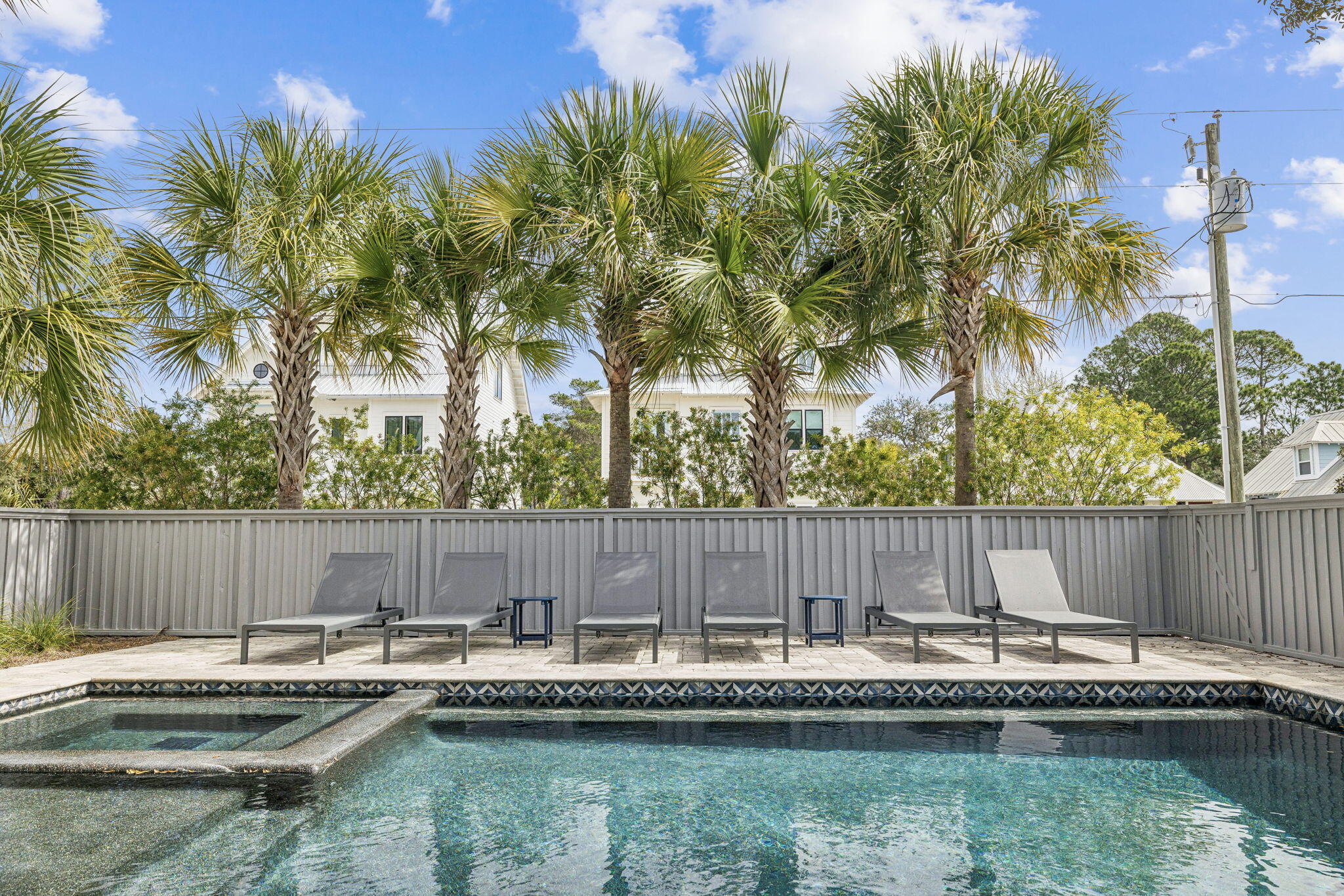 DALTON UNREC - Residential