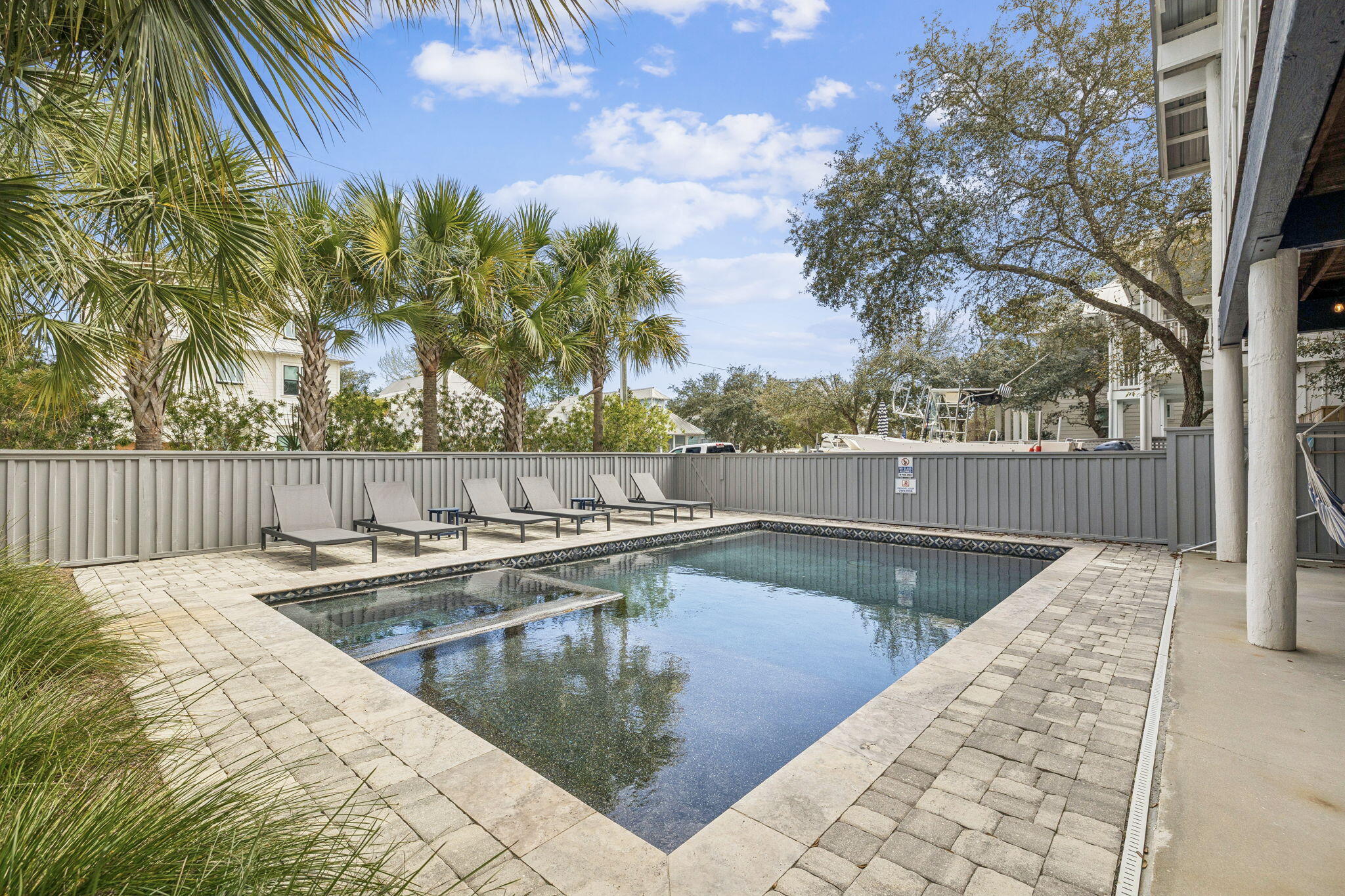 DALTON UNREC - Residential