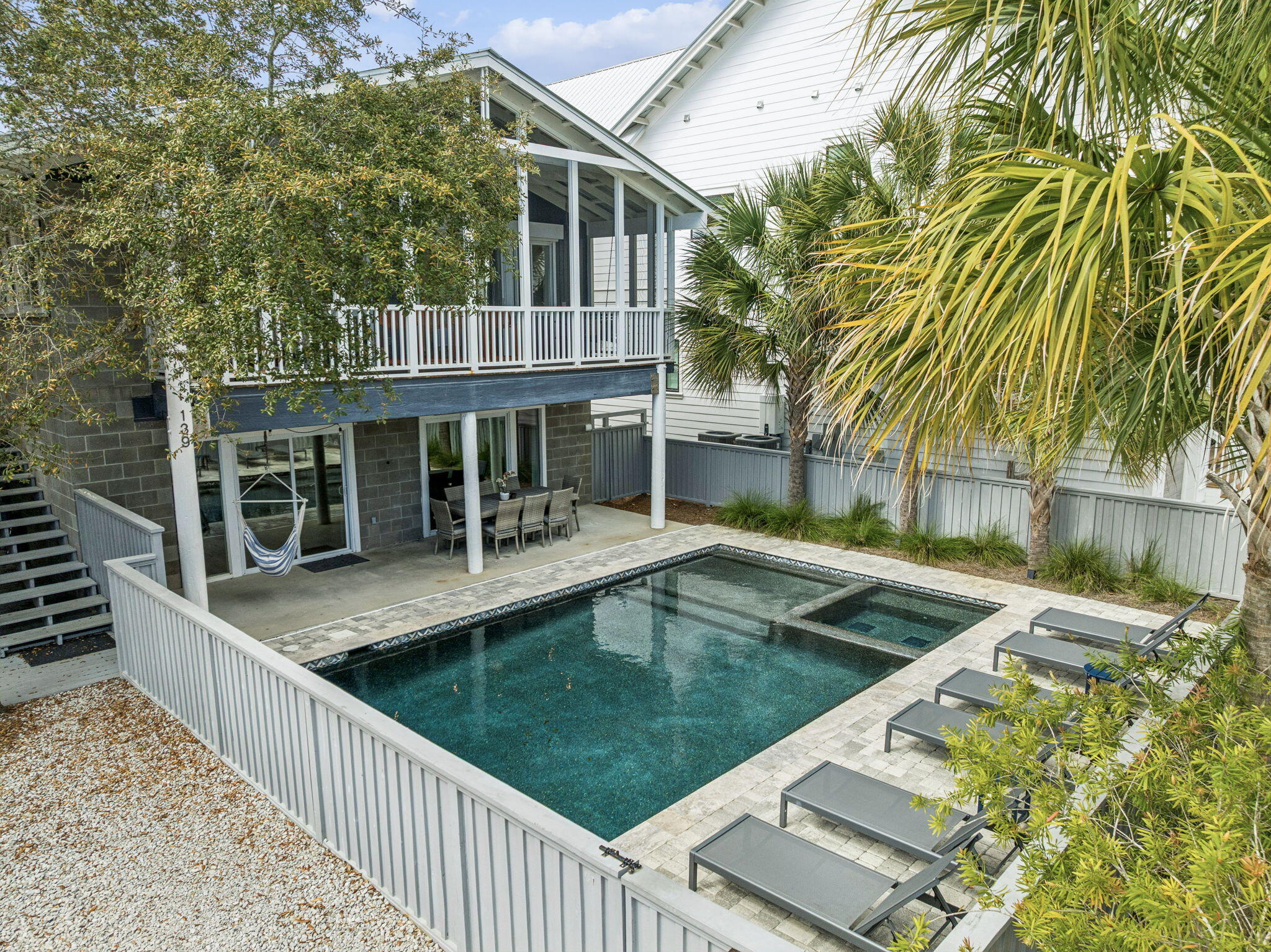 DALTON UNREC - Residential
