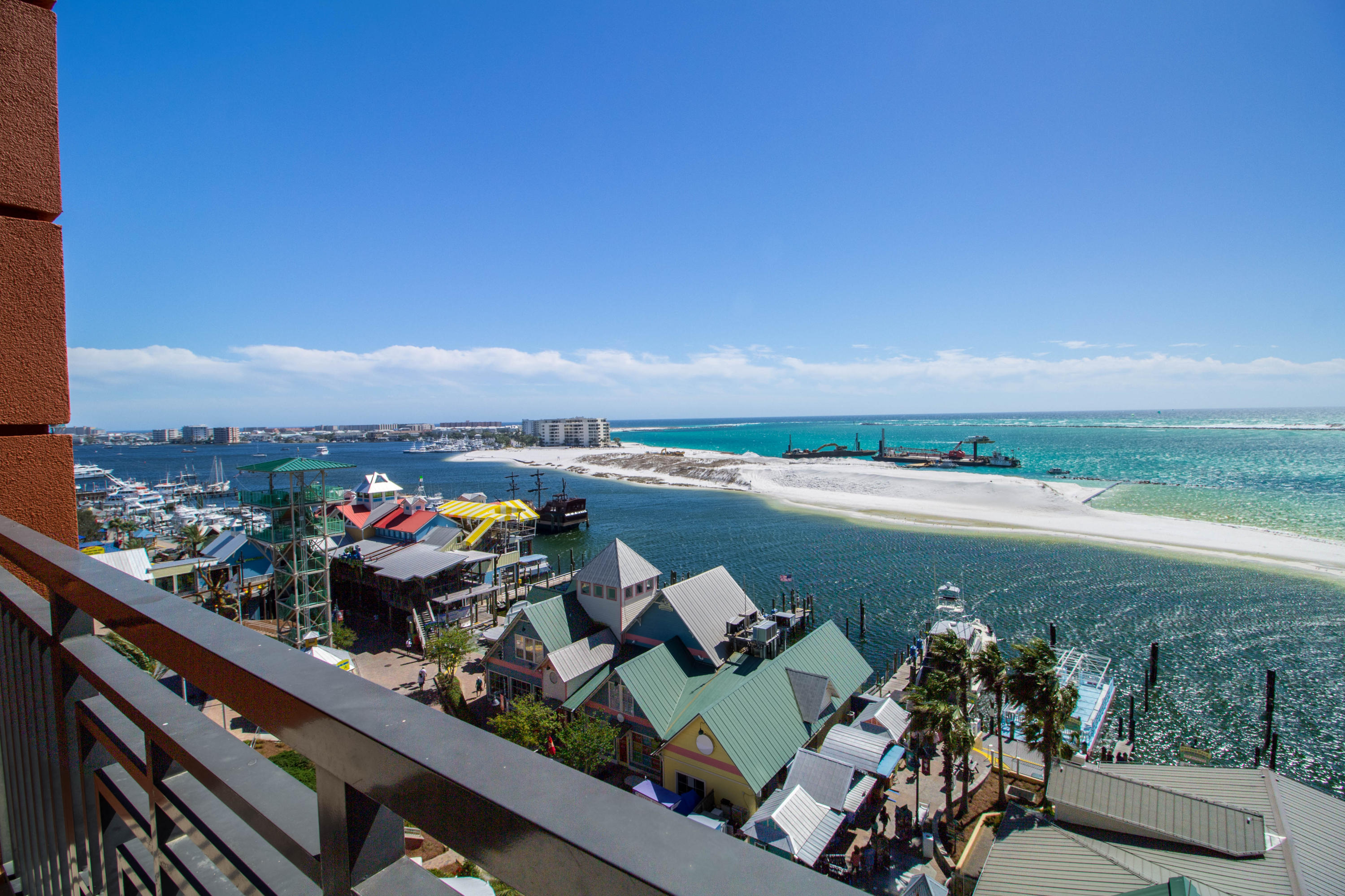 EMERALD GRANDE - Residential