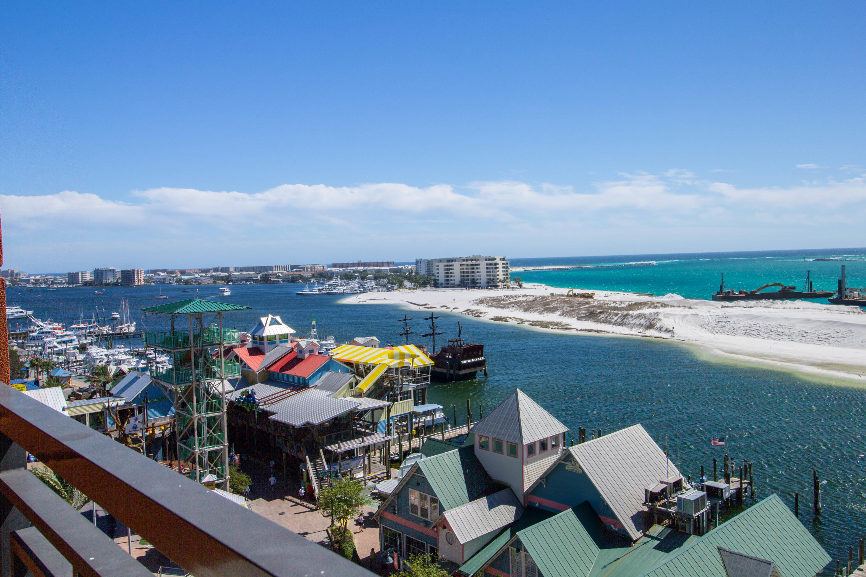 EMERALD GRANDE - Residential