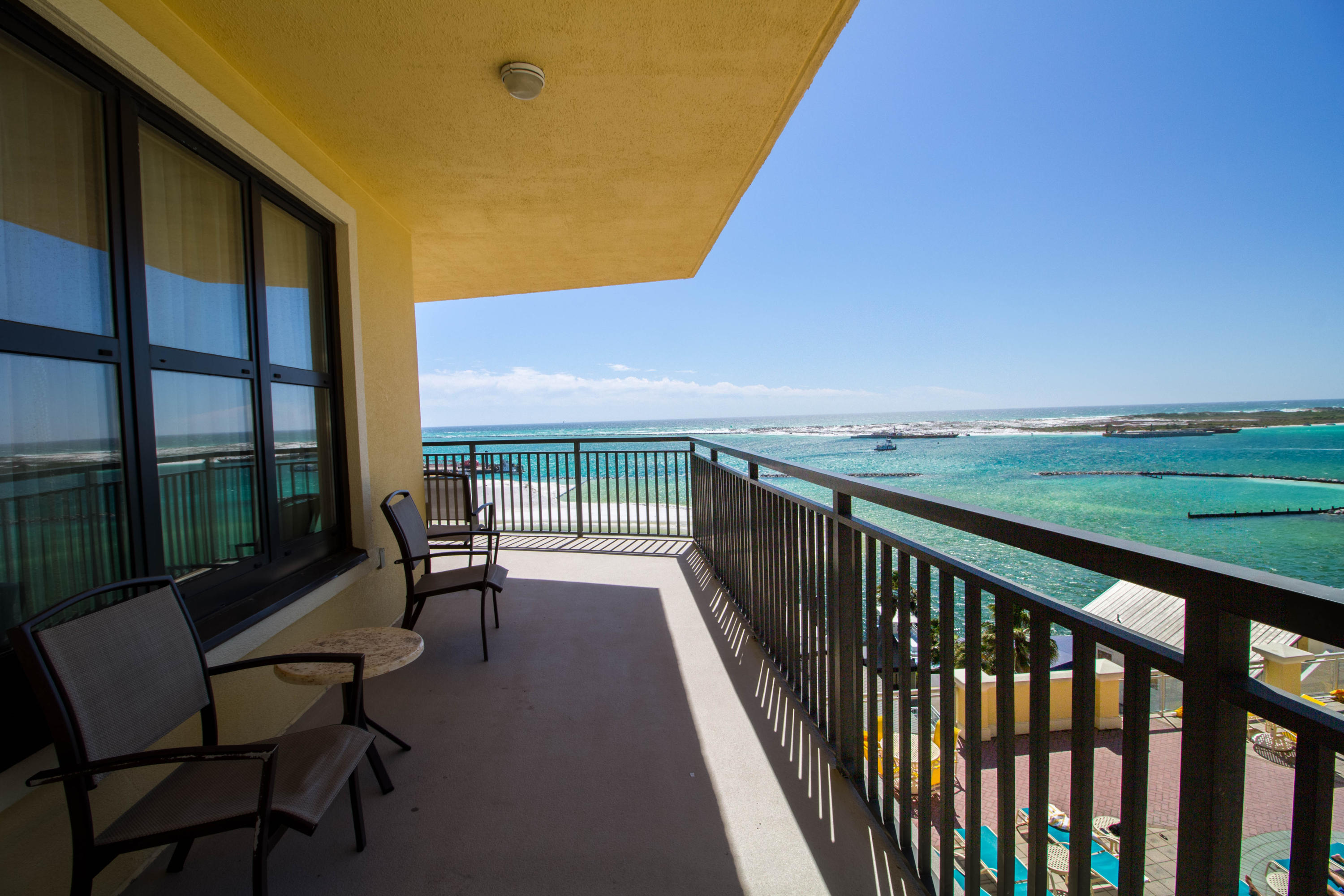 EMERALD GRANDE - Residential