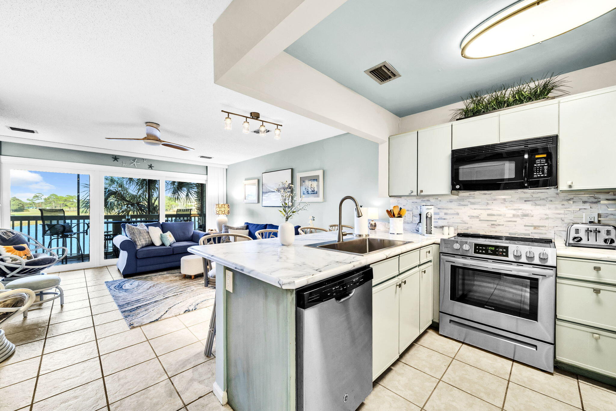 SEASCAPE CONDO PH 6B PH 2 - Residential