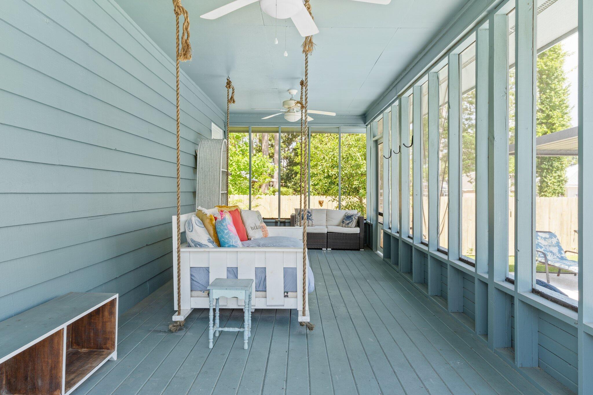 HOLIDAY SHORES EST 4TH ADDN - Residential