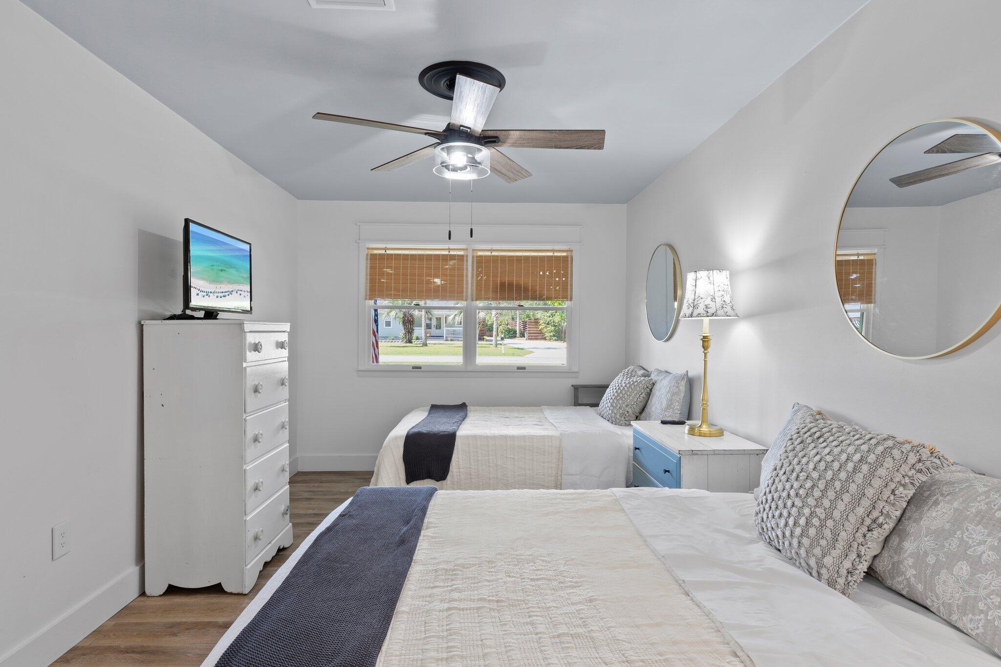 HOLIDAY SHORES EST 4TH ADDN - Residential