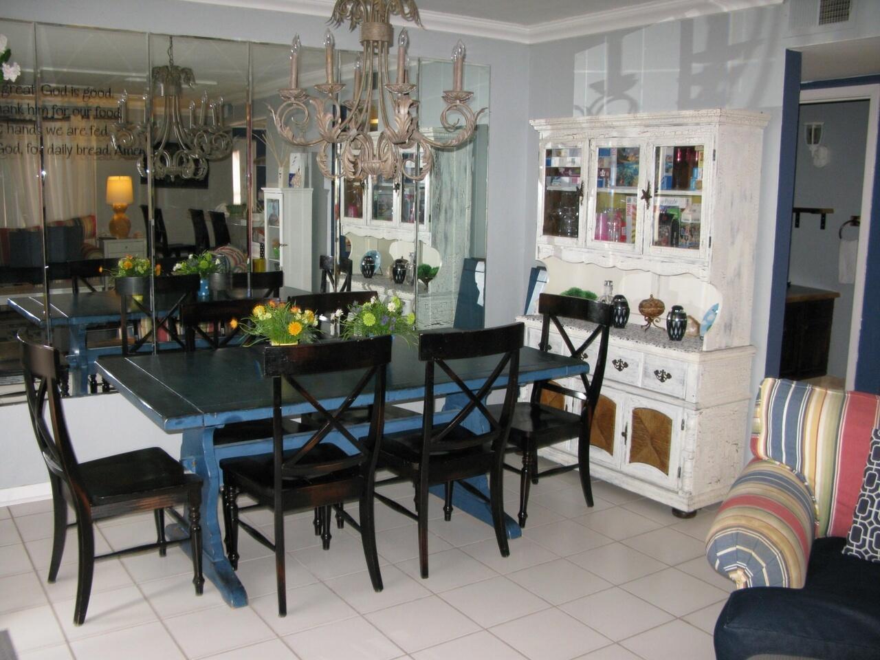 ANGLER AVENUE - Residential
