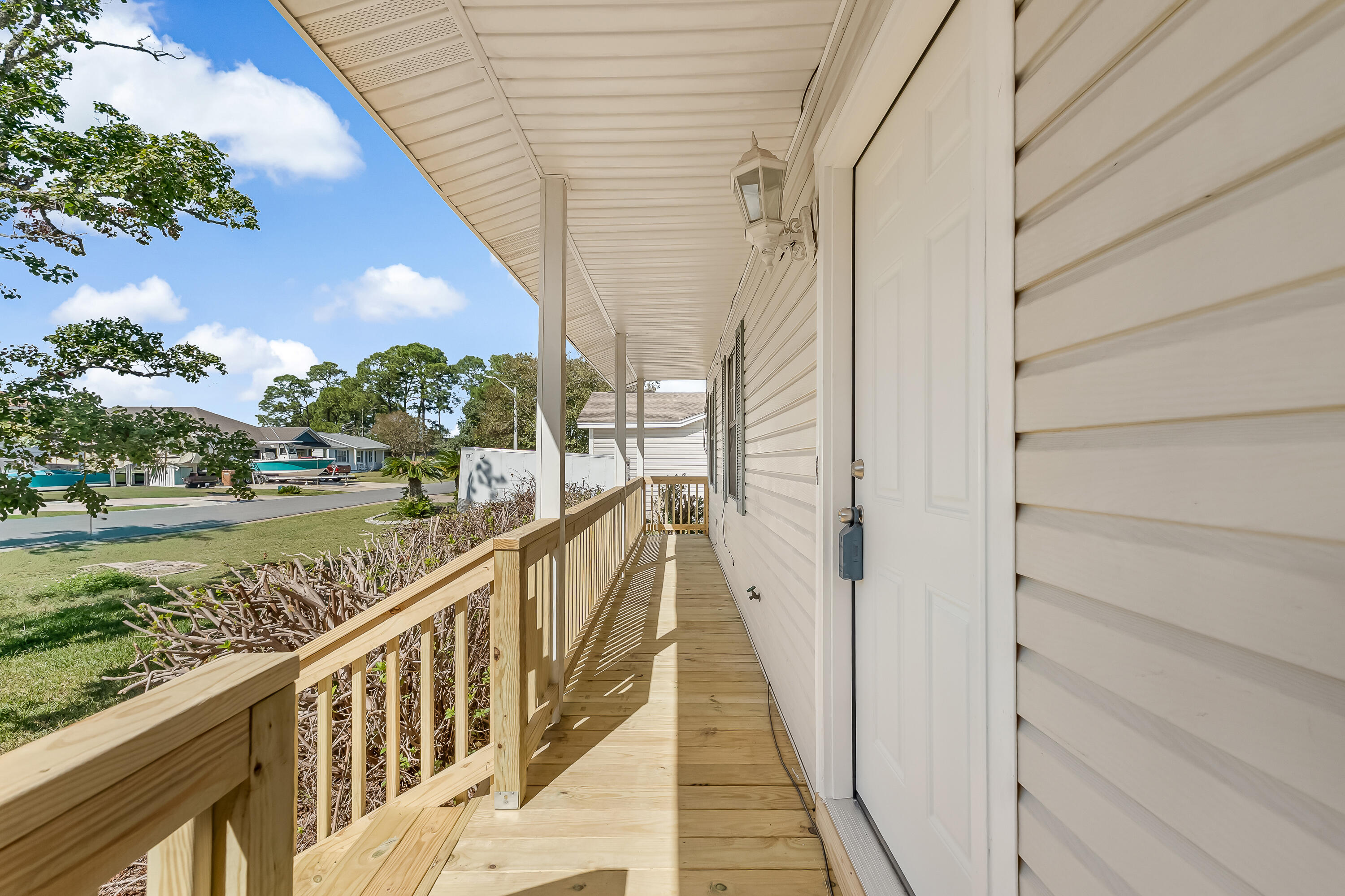 POLYNESIAN ISLANDS - Residential