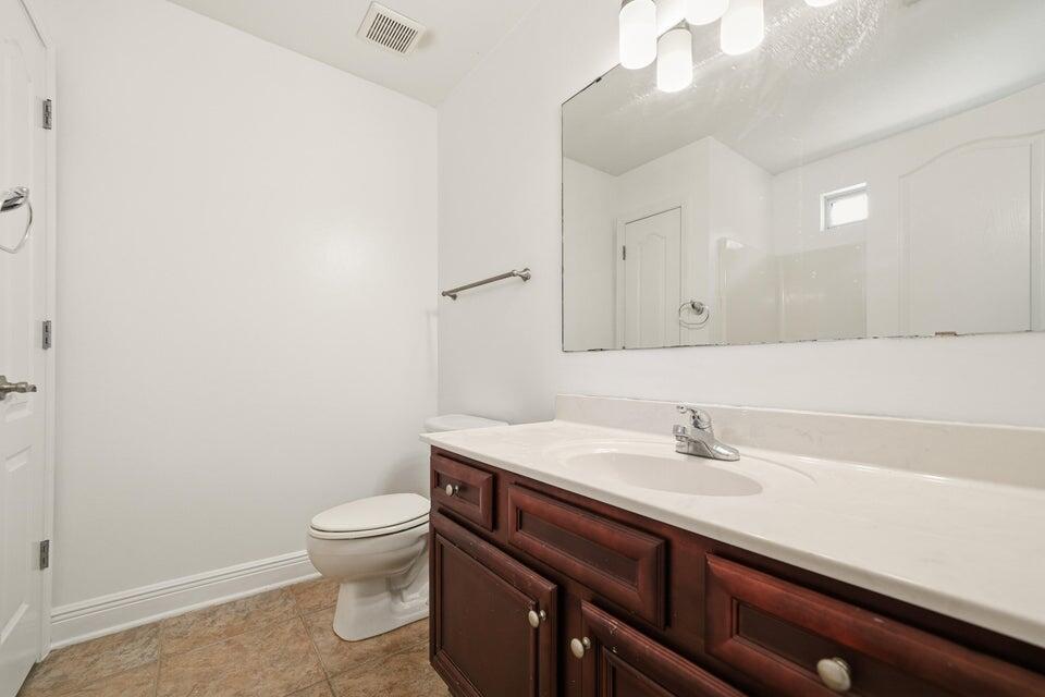 Hadleigh Hills - Residential Lease