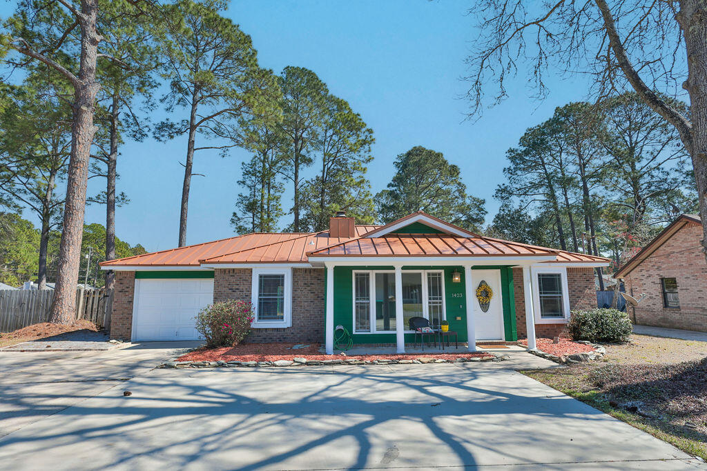 PINE MEADOWS 2ND ADDN - Residential