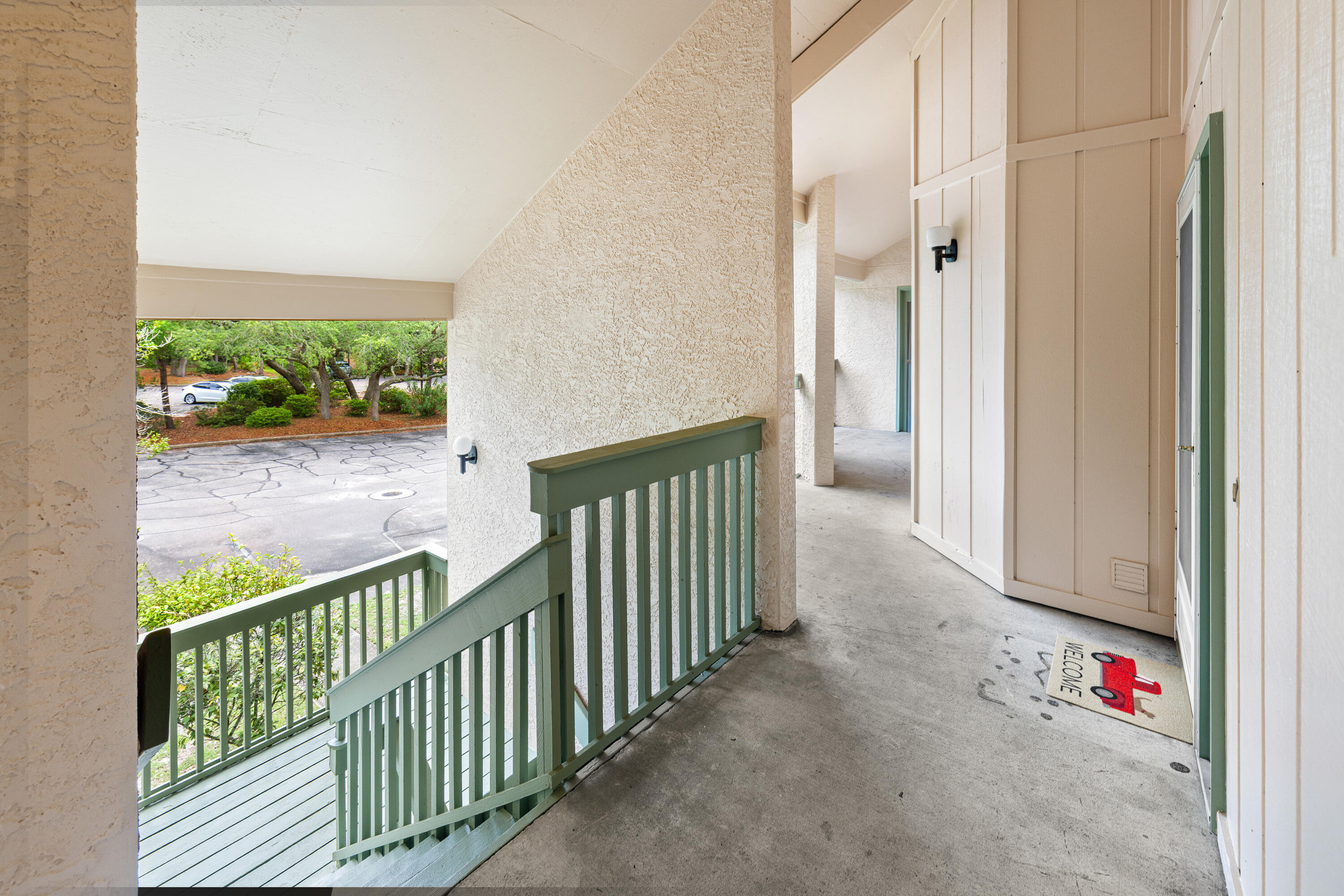 GARDEN OAKS CONDO UNIT 5202 - Residential