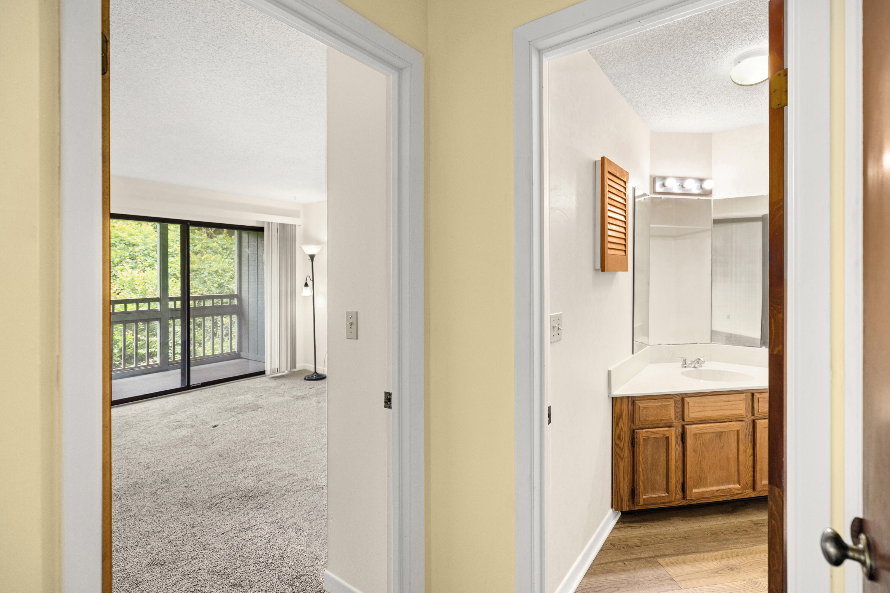 GARDEN OAKS CONDO UNIT 5202 - Residential