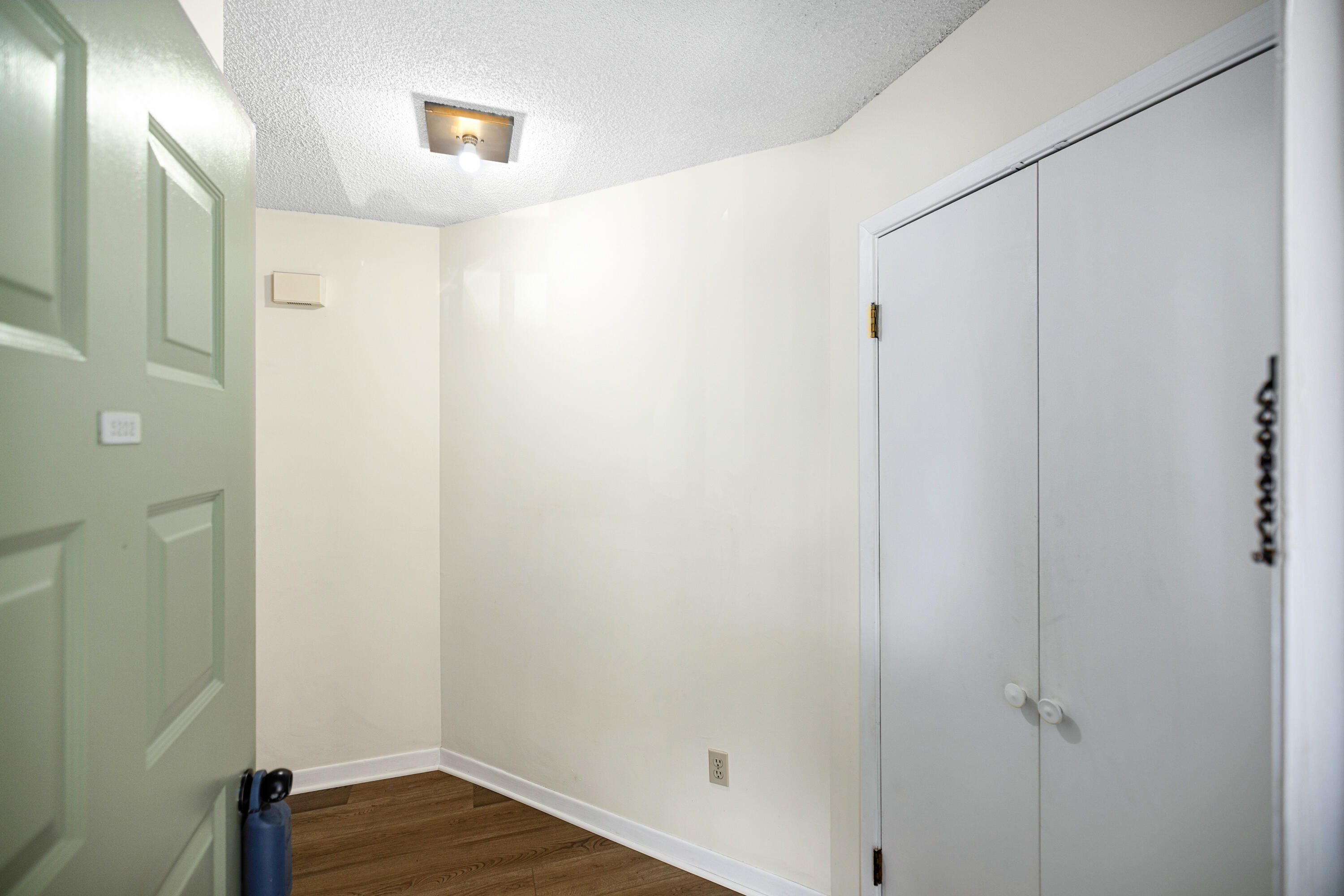 GARDEN OAKS CONDO UNIT 5202 - Residential