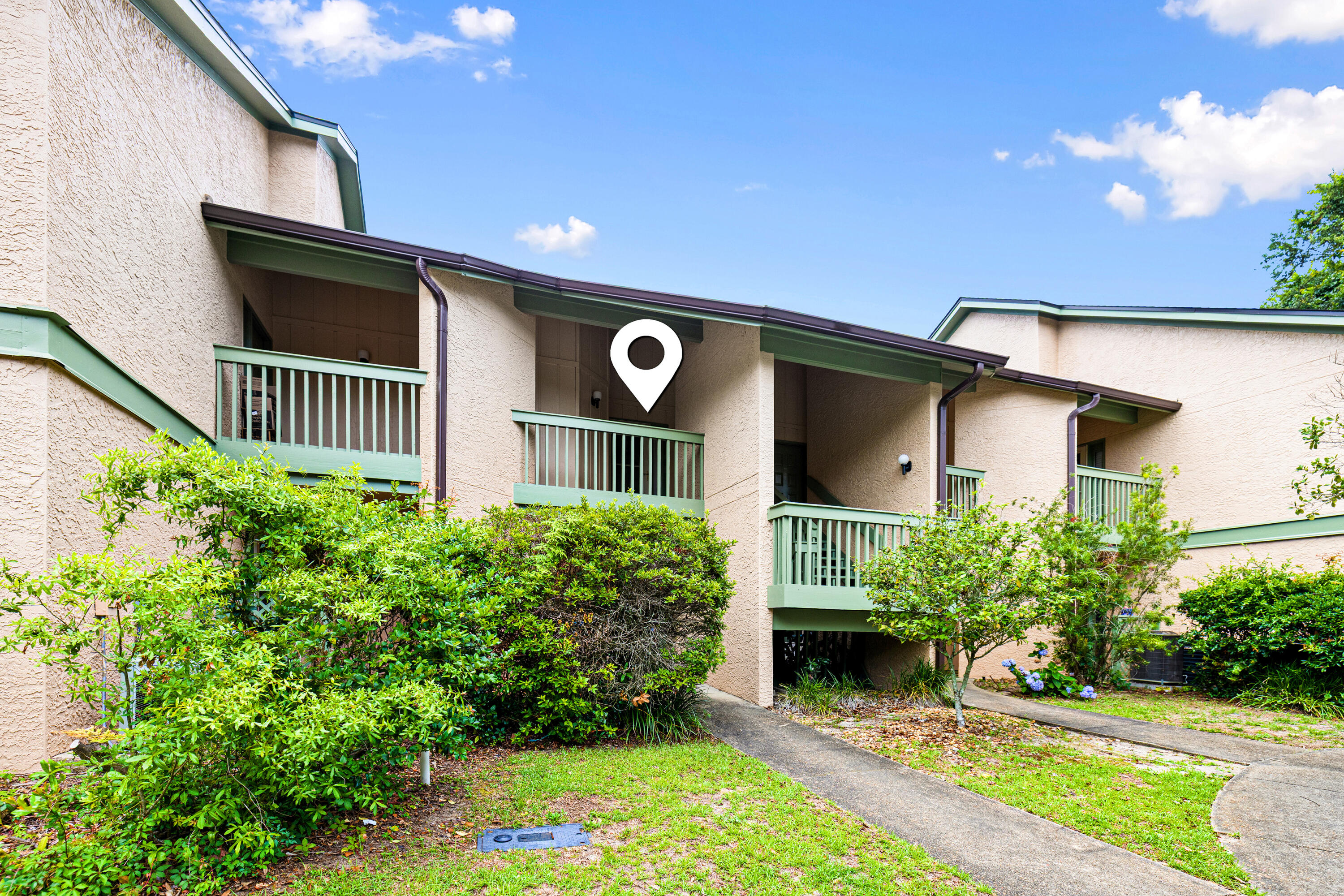 GARDEN OAKS CONDO UNIT 5202 - Residential