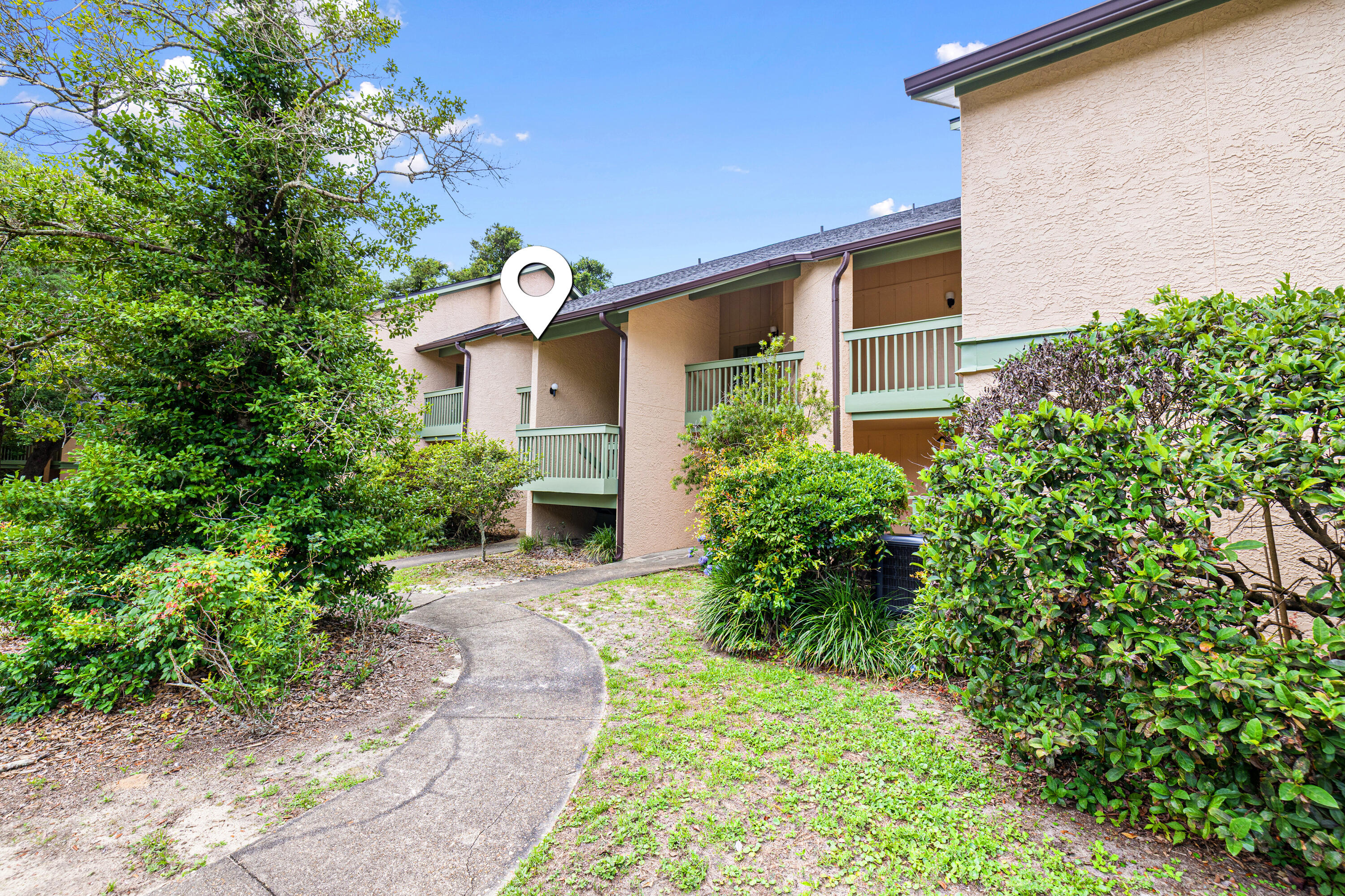 GARDEN OAKS CONDO UNIT 5202 - Residential