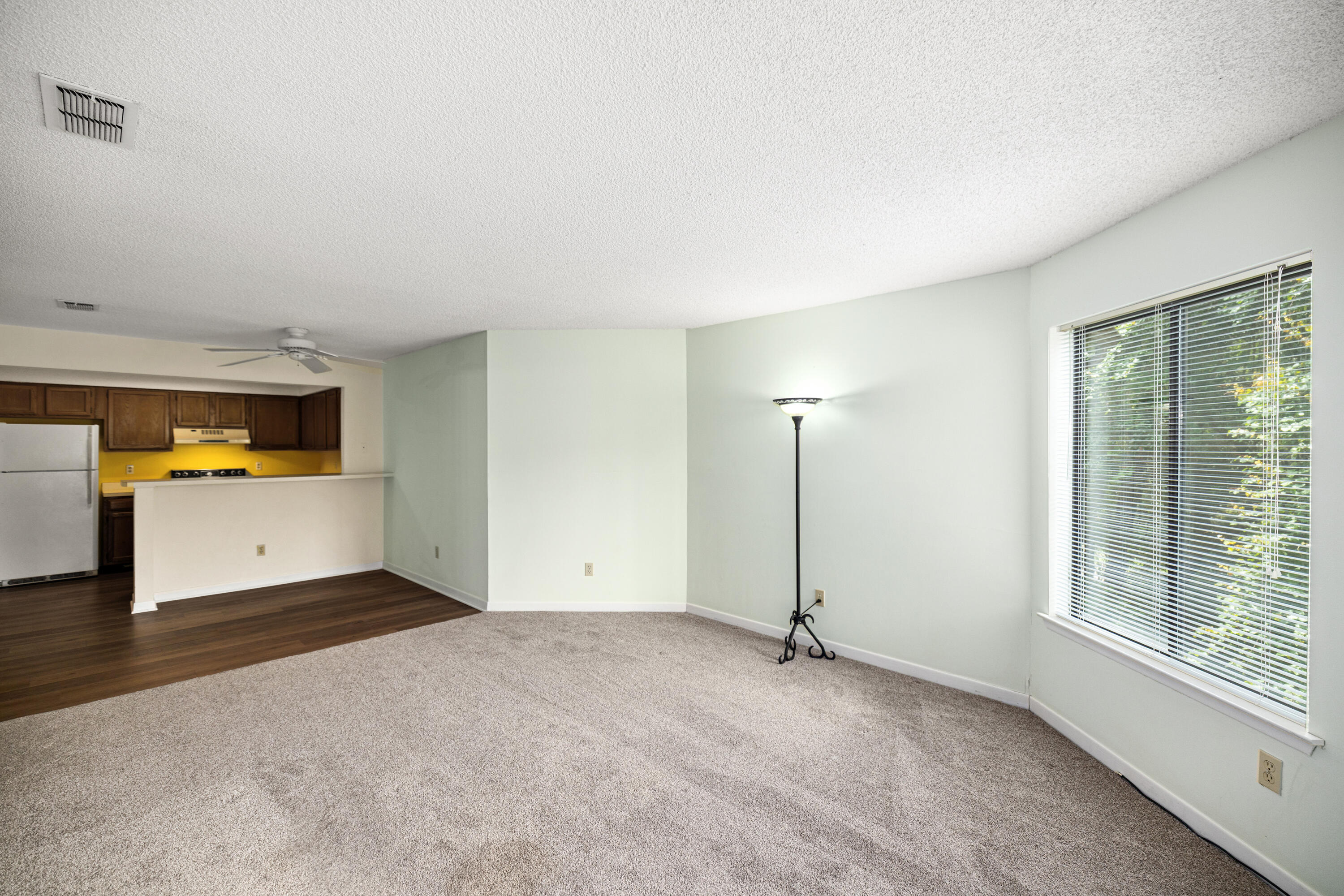 GARDEN OAKS CONDO UNIT 5202 - Residential