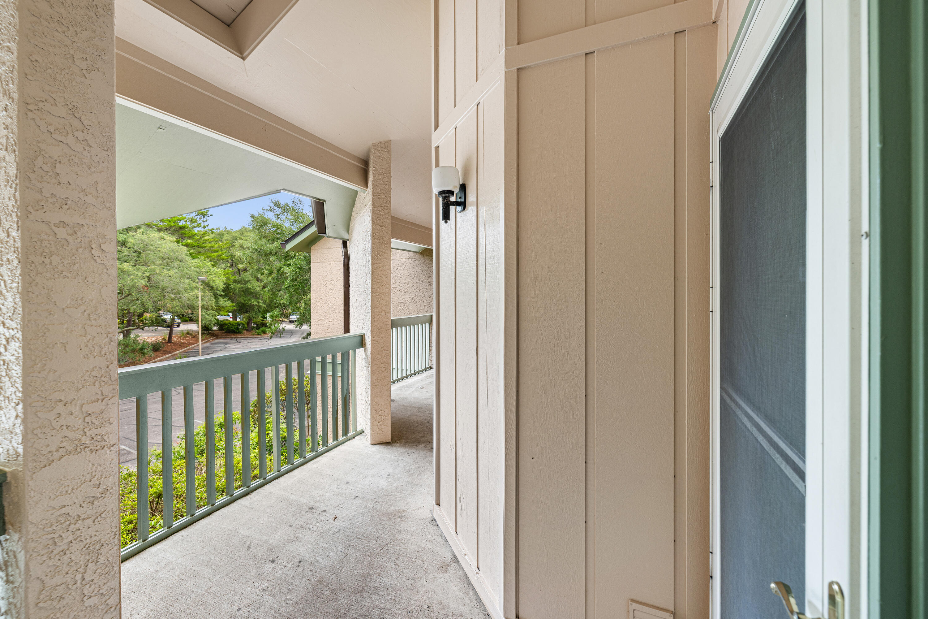 GARDEN OAKS CONDO UNIT 5202 - Residential