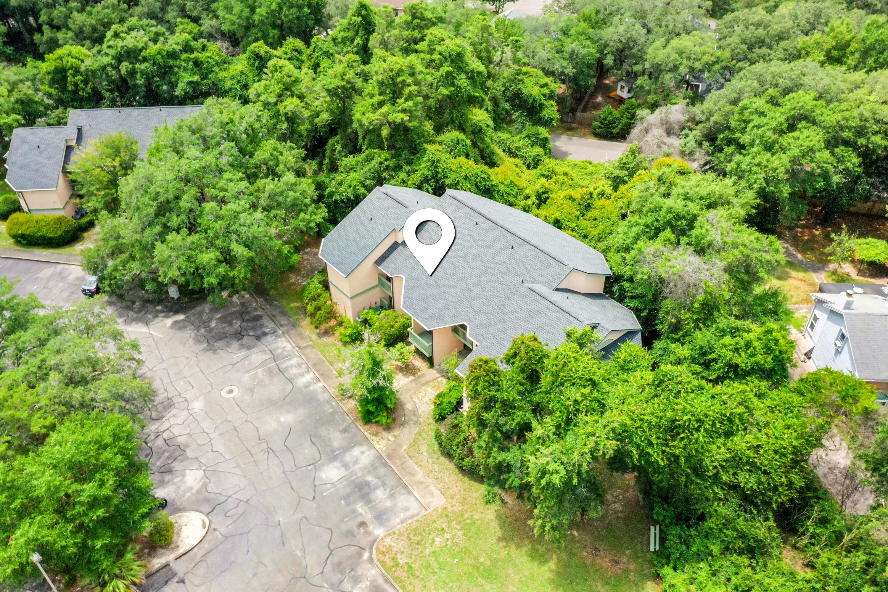 GARDEN OAKS CONDO UNIT 5202 - Residential