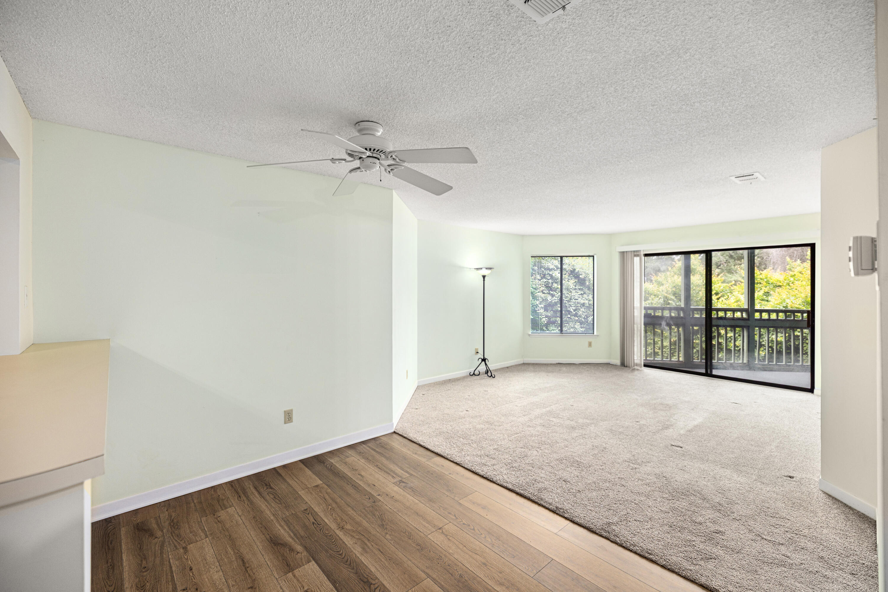 GARDEN OAKS CONDO UNIT 5202 - Residential