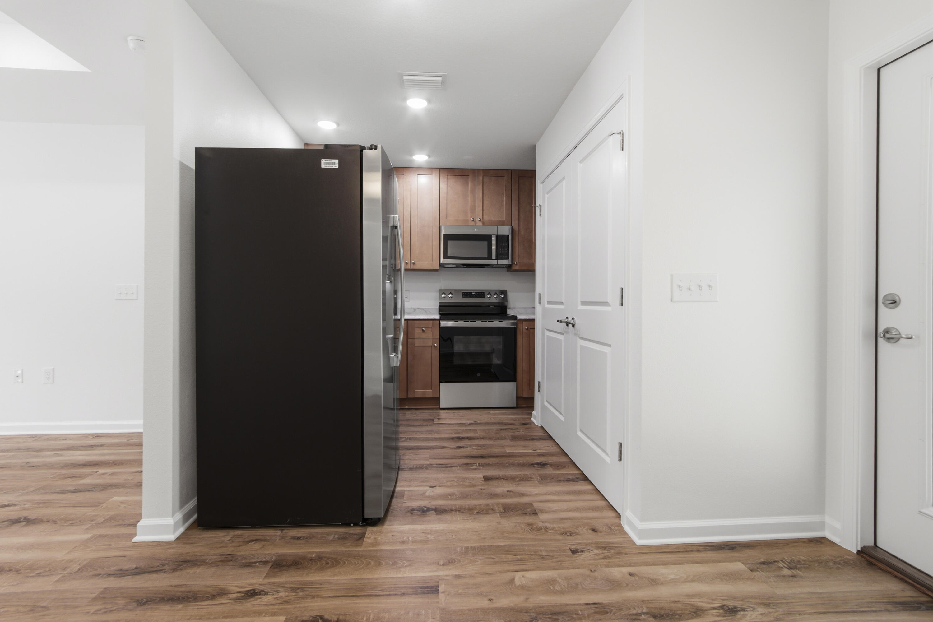 FAIRVIEW L H - Residential