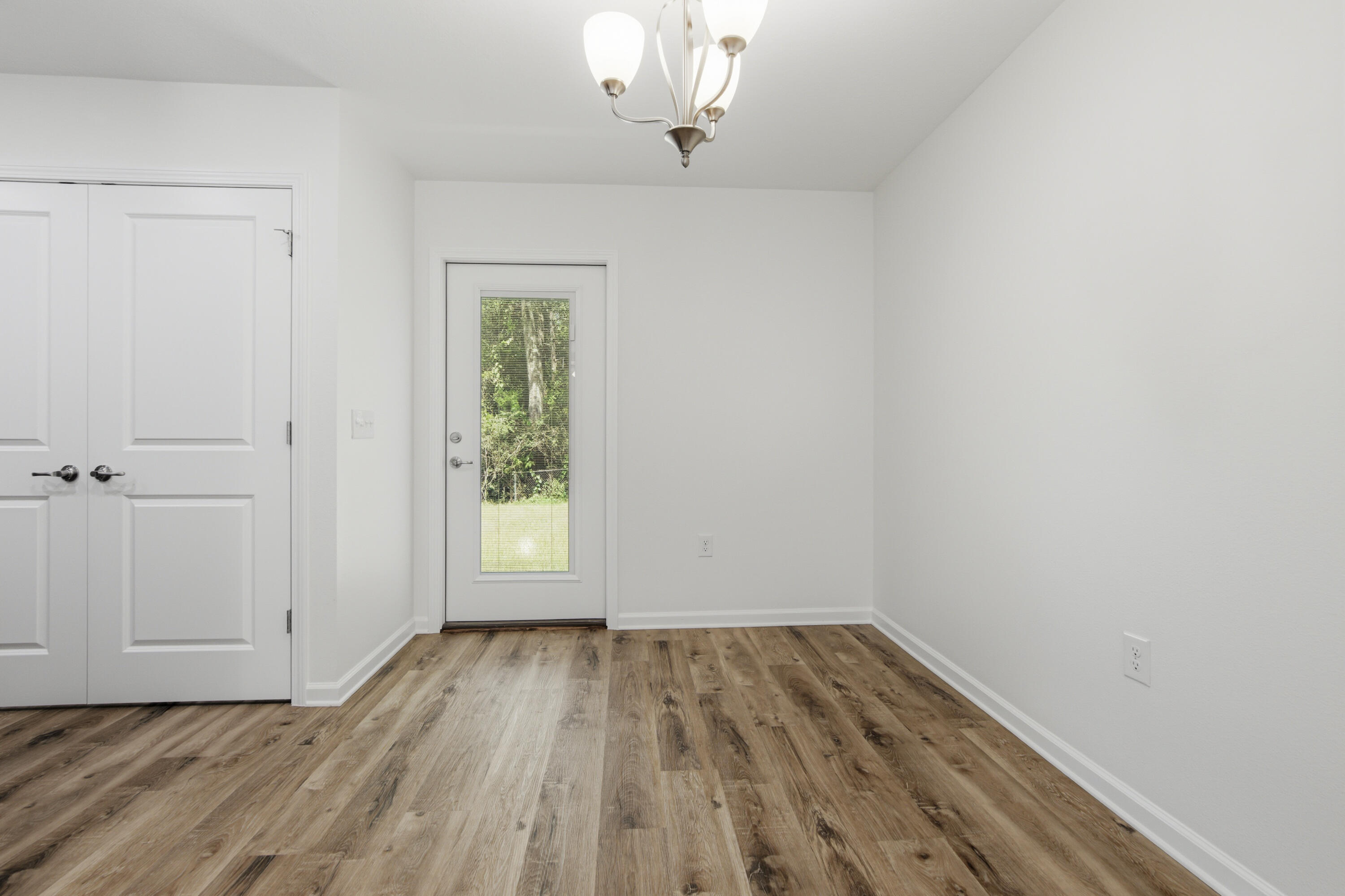 FAIRVIEW L H - Residential