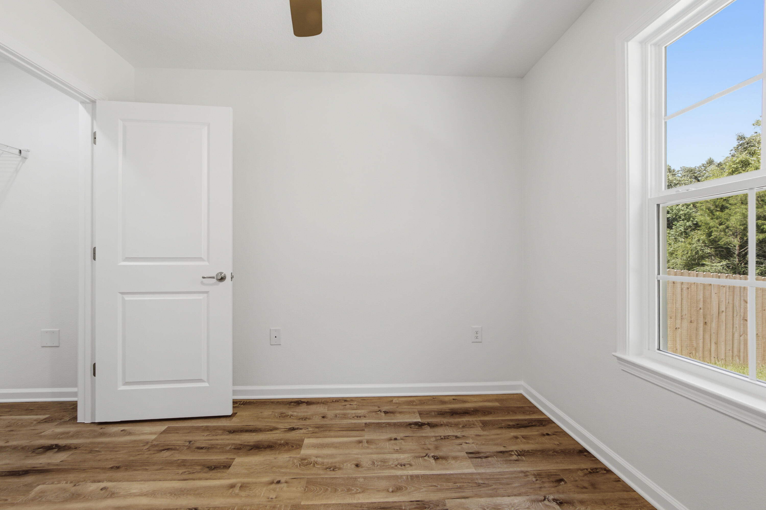 FAIRVIEW L H - Residential