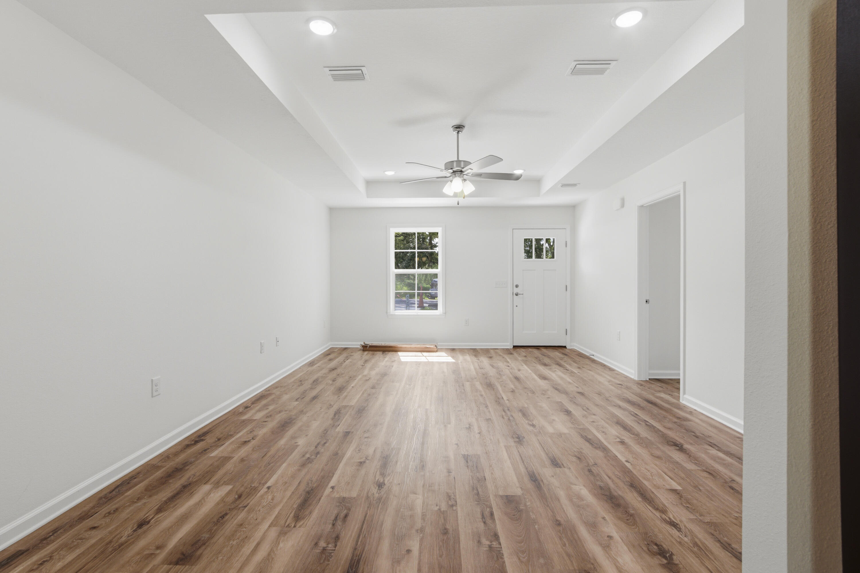 FAIRVIEW L H - Residential