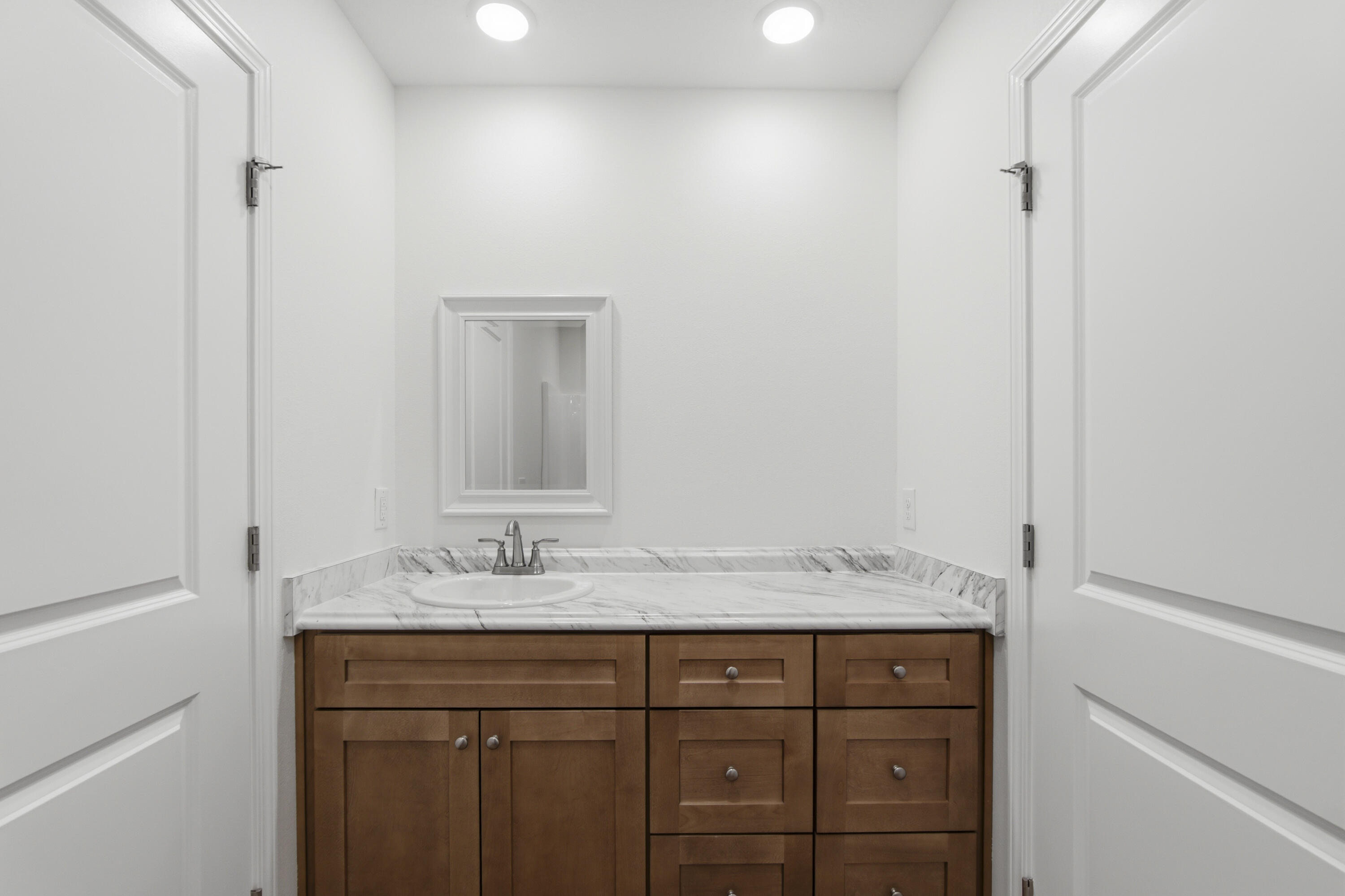 FAIRVIEW L H - Residential